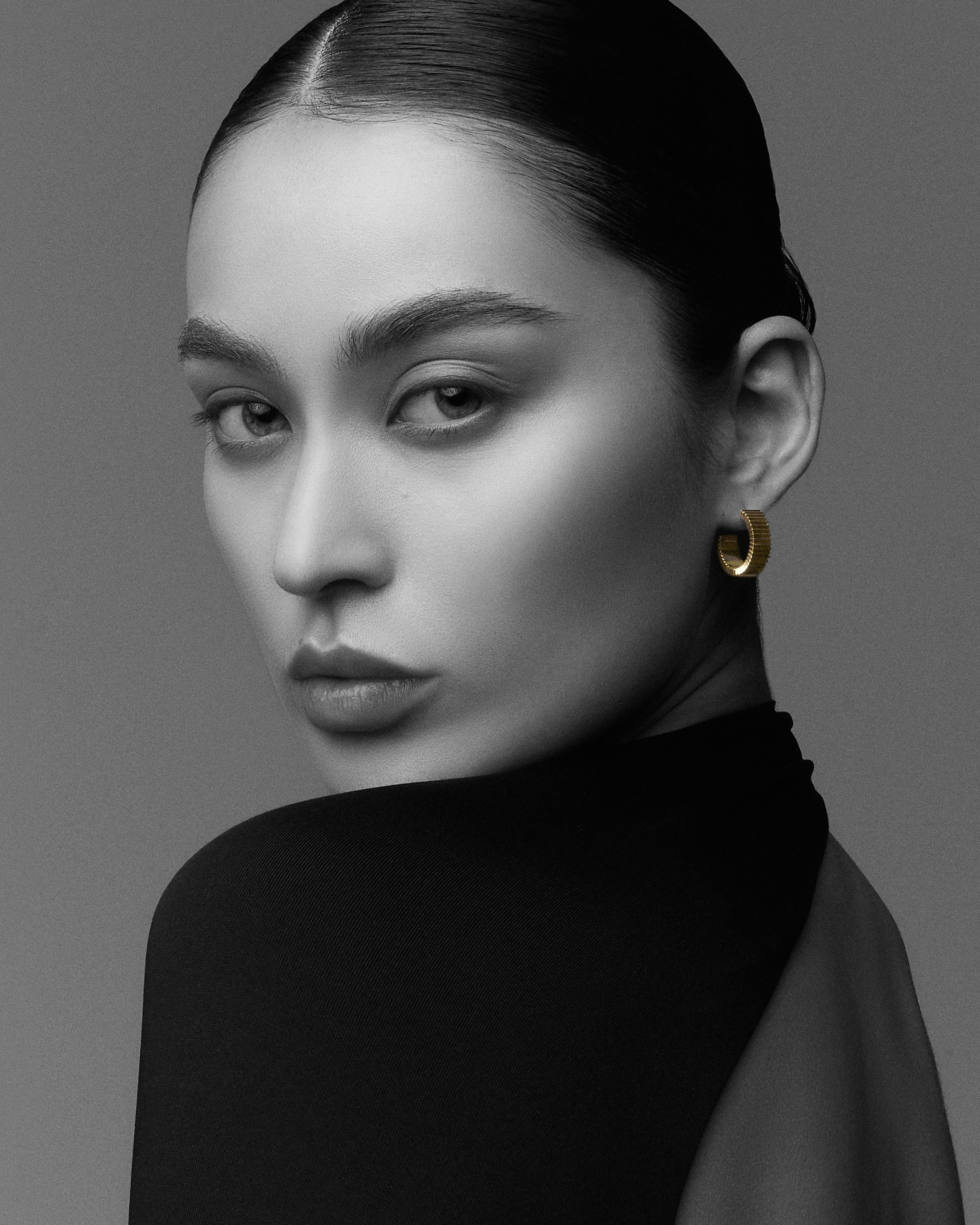 Kazakh Yuvelir. Fashion and advertising photographer