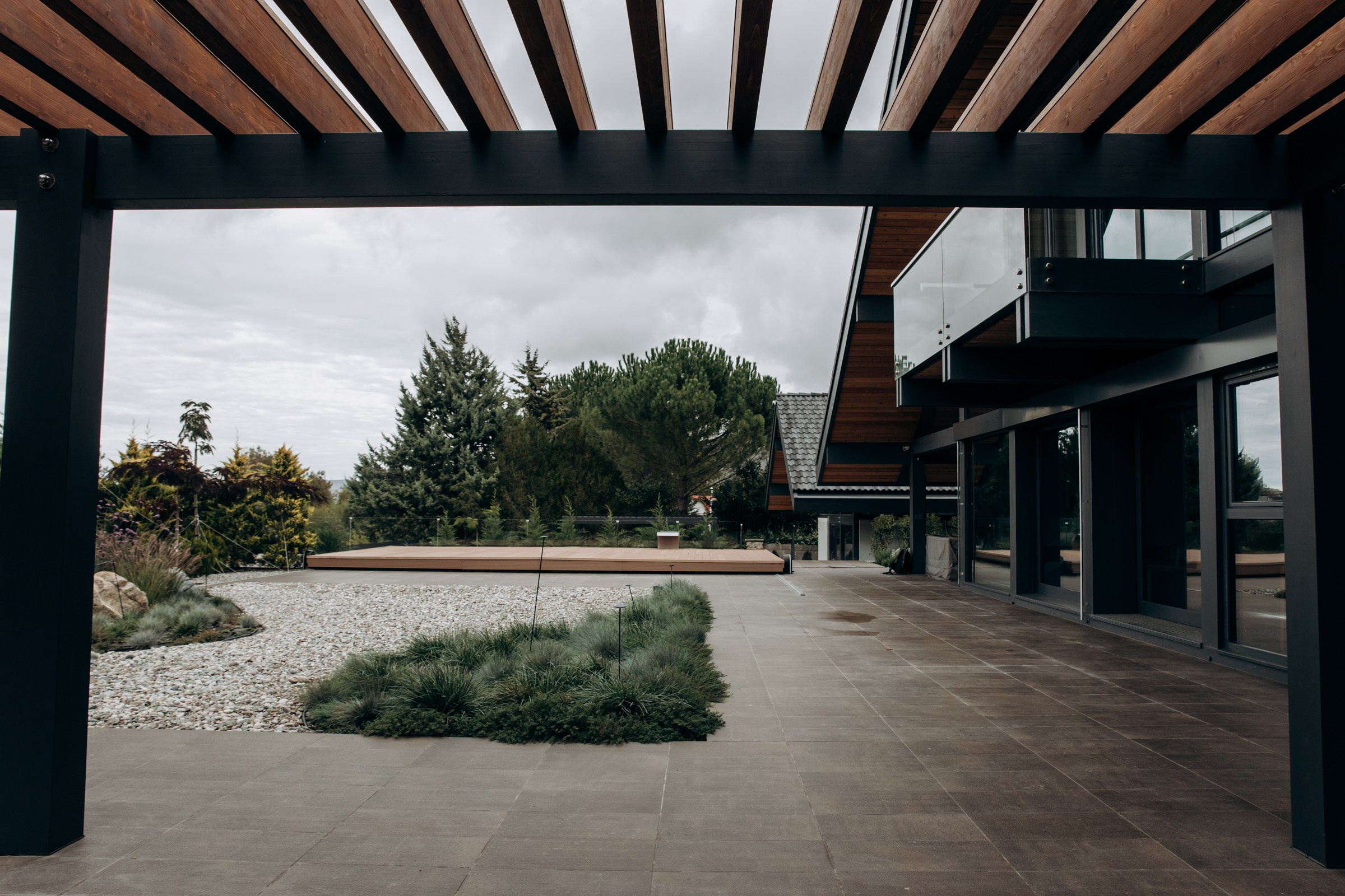 Съёмка для компании INTEQ HAUS из Москвы. Фотограф в Крыму — Федор зайцев. Свадебная, семейная и портретная съёмка. Фотографии для контента, для бизнеса. Корпоративная съёмка