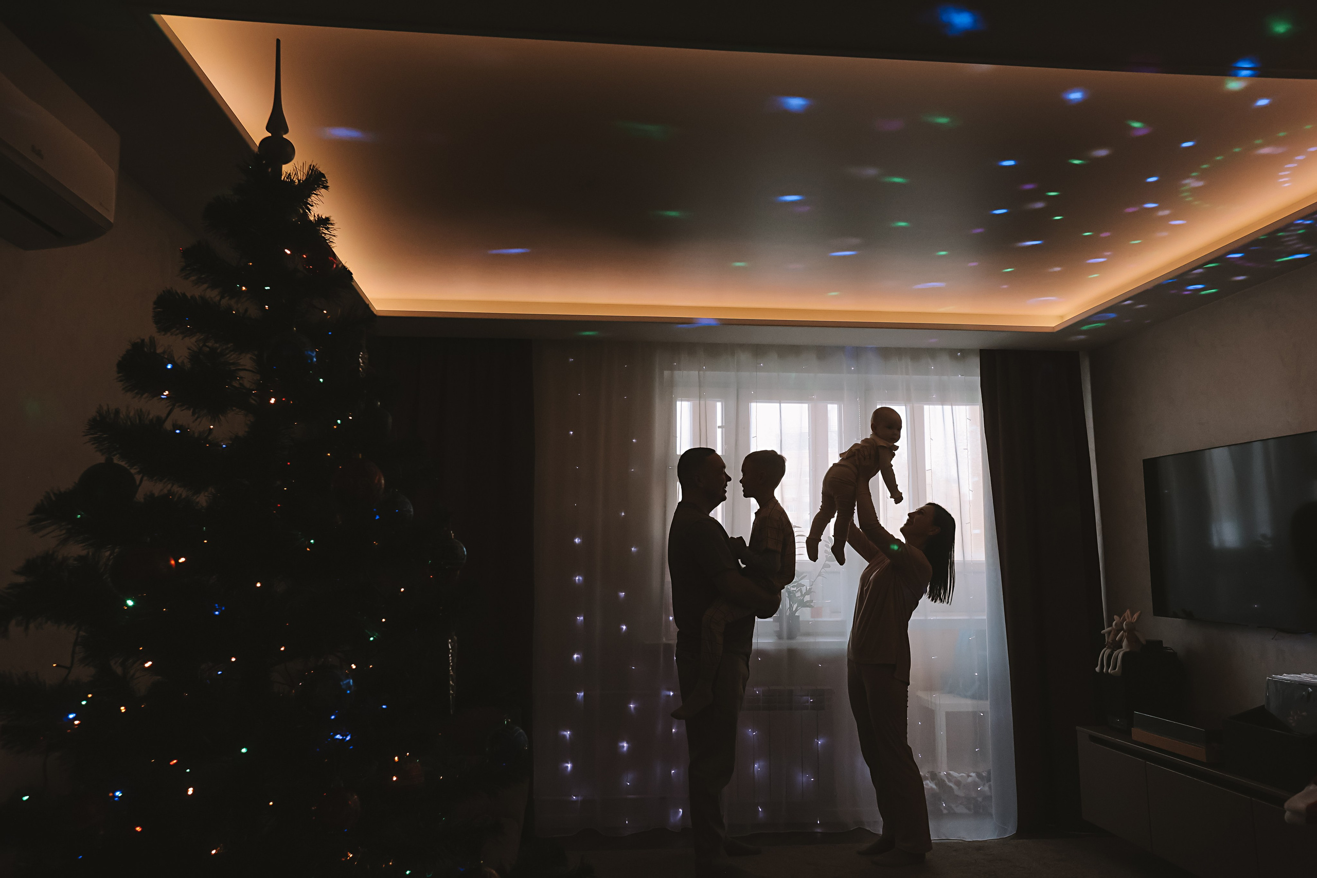 Дома. Семейный фотограф Тюмень, фотограф на роды Салмина Мария