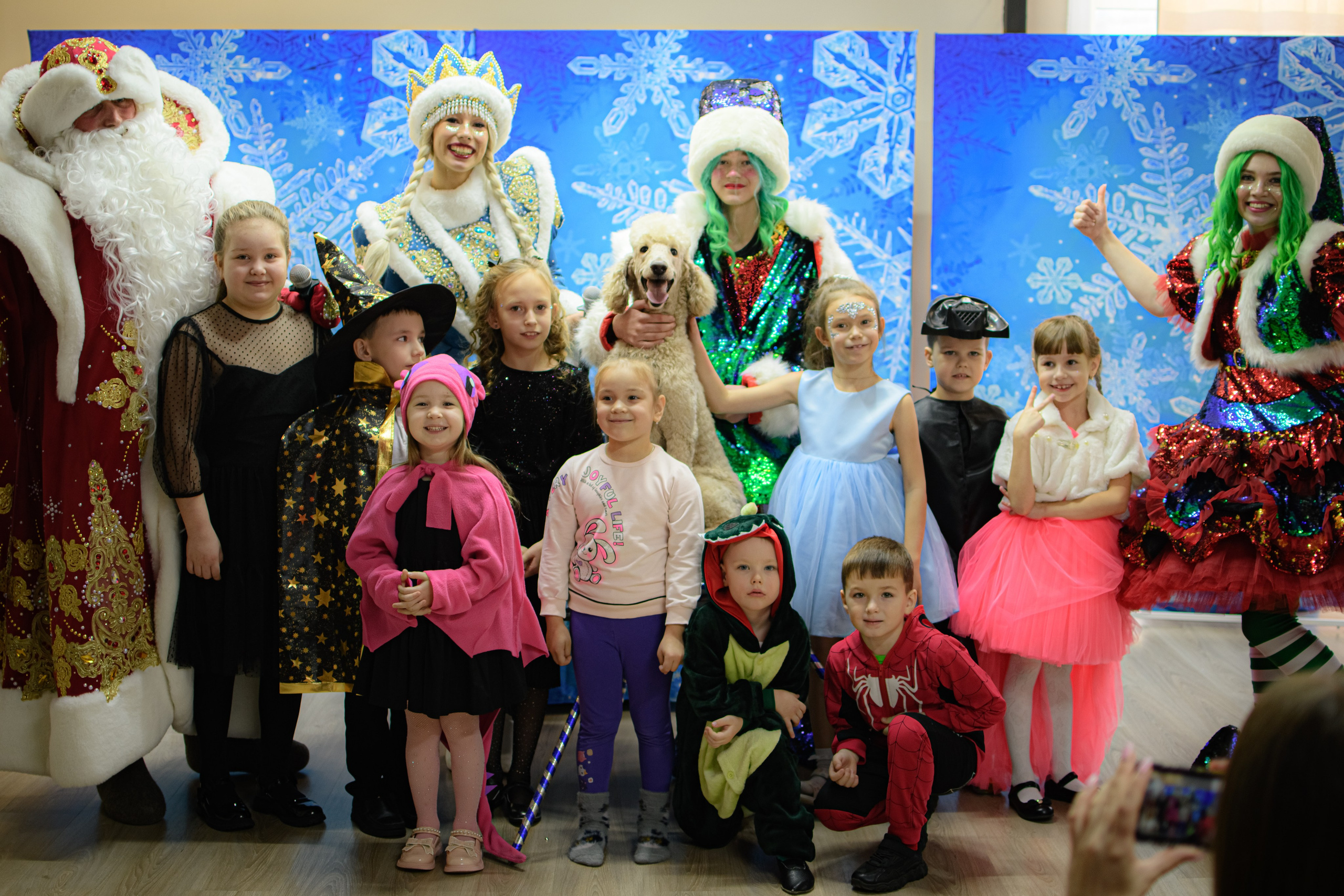 HAPPY NEW YEAR. Photokarish