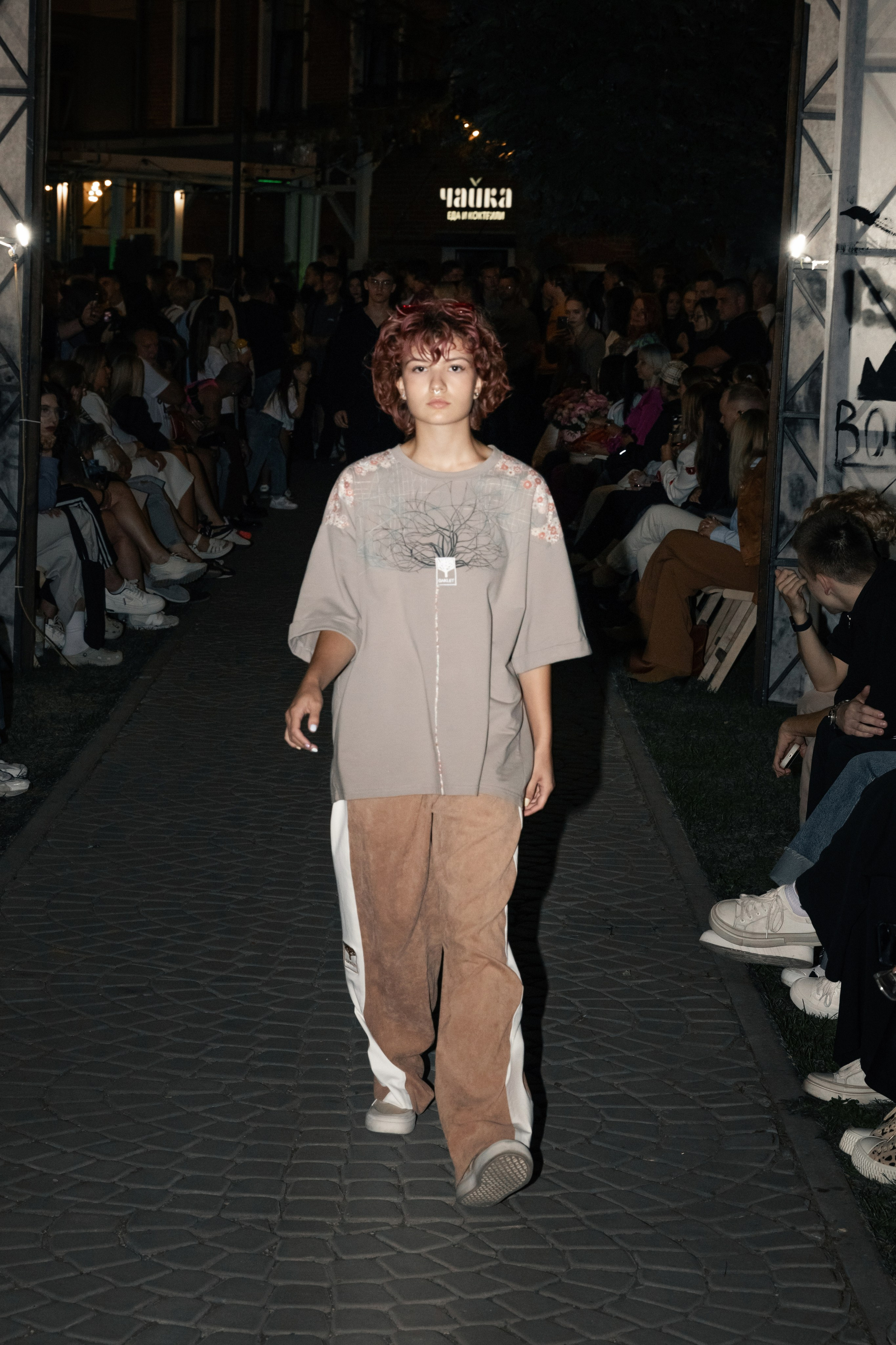 PODIGOO | Ночной Показ Тульских Брендов Одежды. Фотограф брендов и бизнеса в Москве Алексей Сентюрин