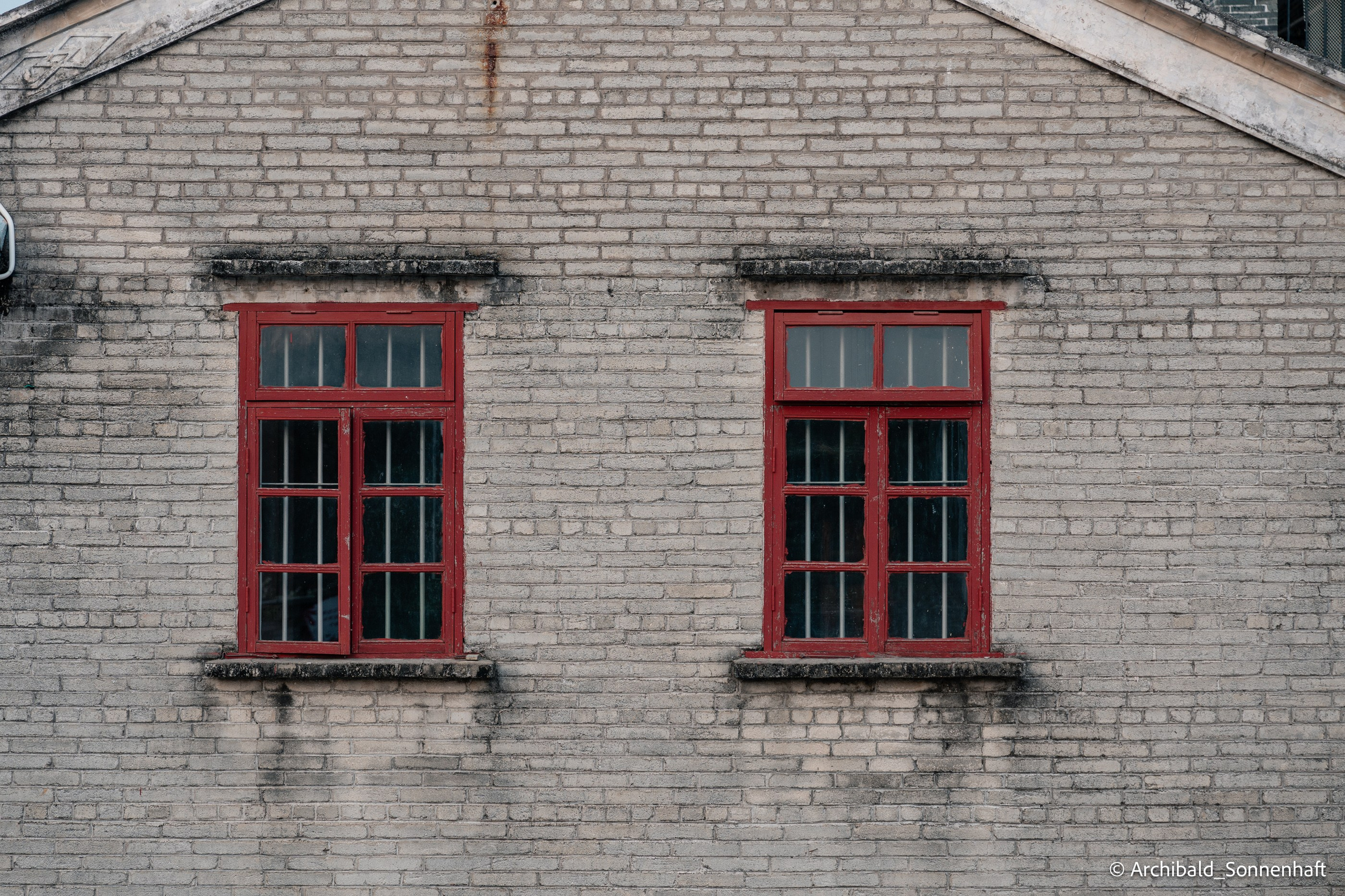 Diaolou in Kaiping. Photographer in Guangzhou, China. Archibald Sonnenhaft