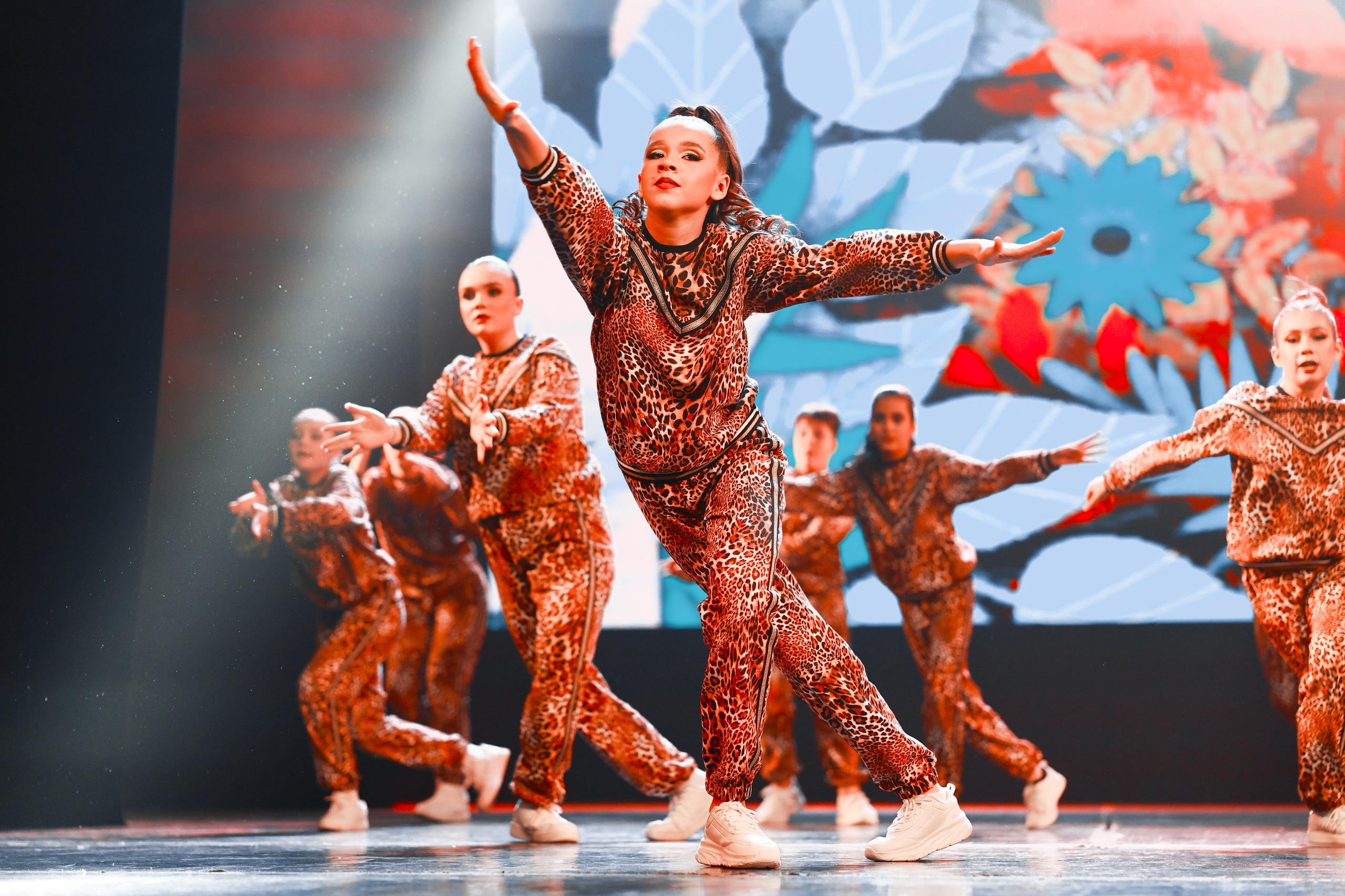 TODES Новогодняя перезагрузка 2024. MIG — студия спортивной фотографии Михаила Голянского