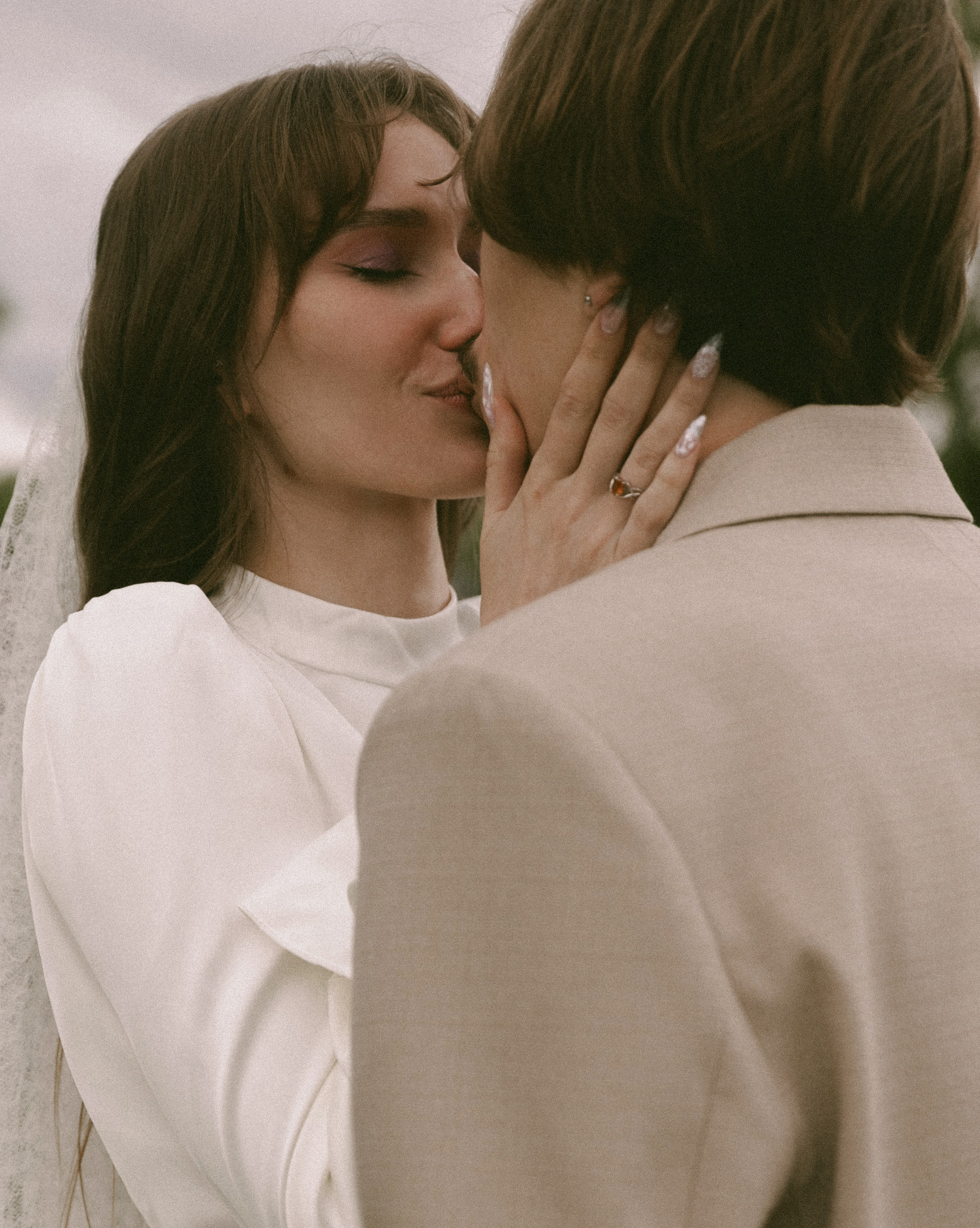 Держи меня крепче