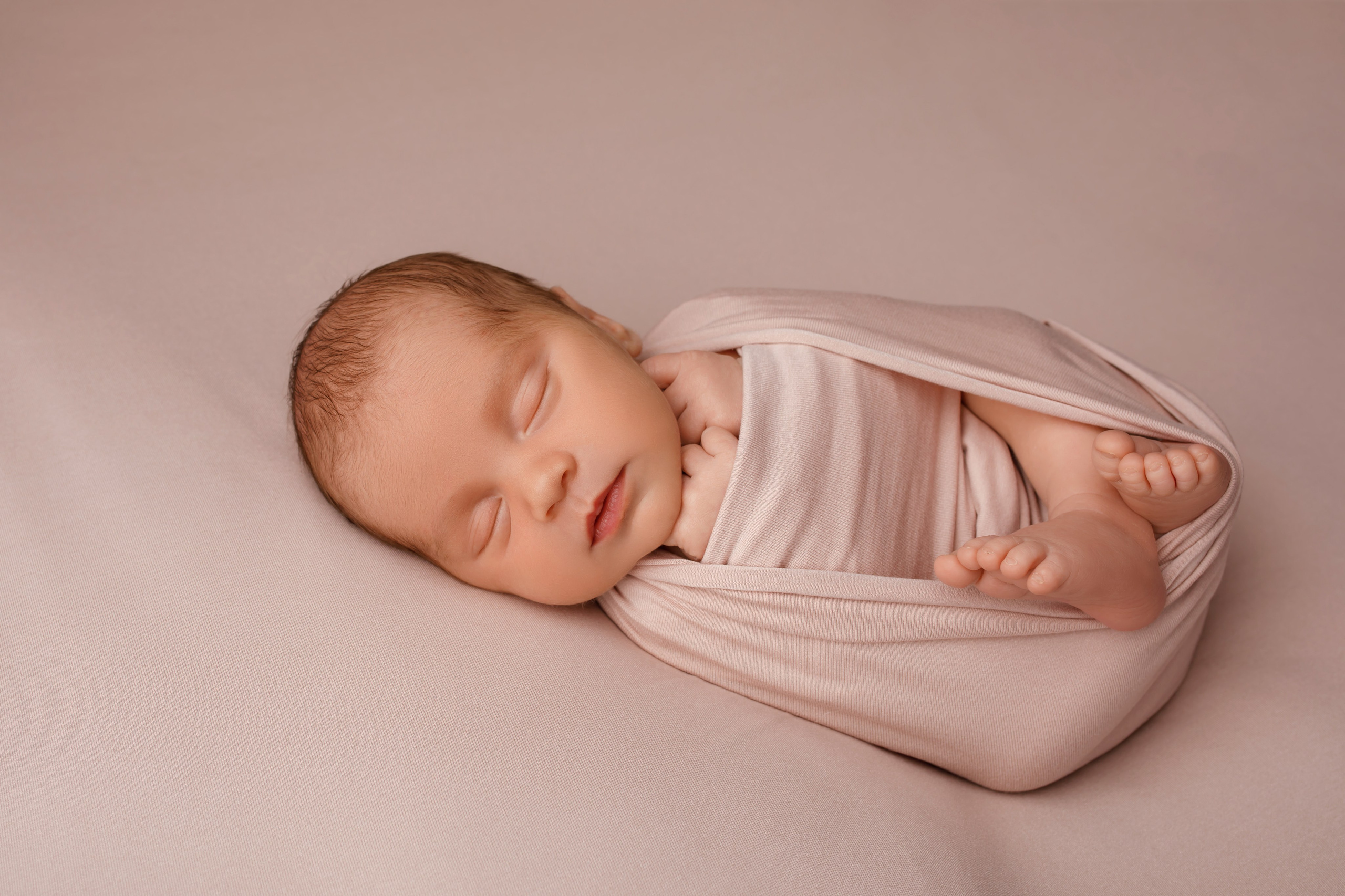 Фотосессия newborn (малыши). Фотограф новорожденных Ростов-на-Дону