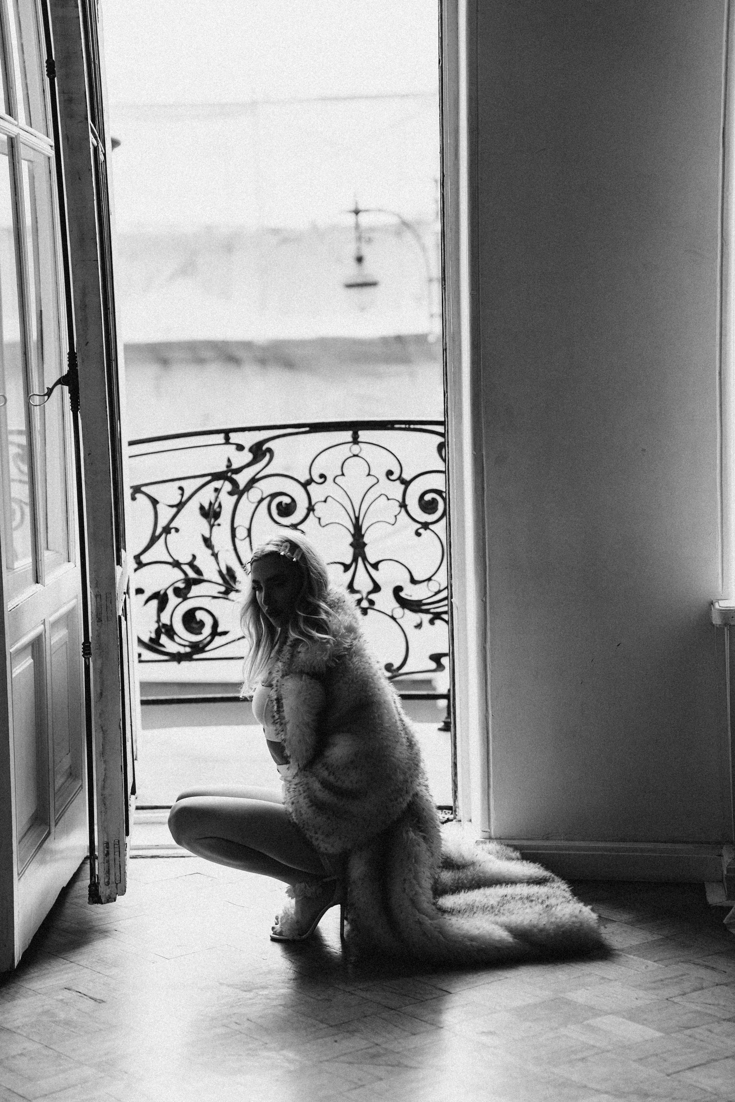 МИНИМАЛИЗМ В СТУДИИ НА ЧЕРНЫШЕВСКОЙ В СТУДИИ С БАЛКОНОМ. Профессиональный фотограф, Санкт-Петербург — Виктория Богомолова