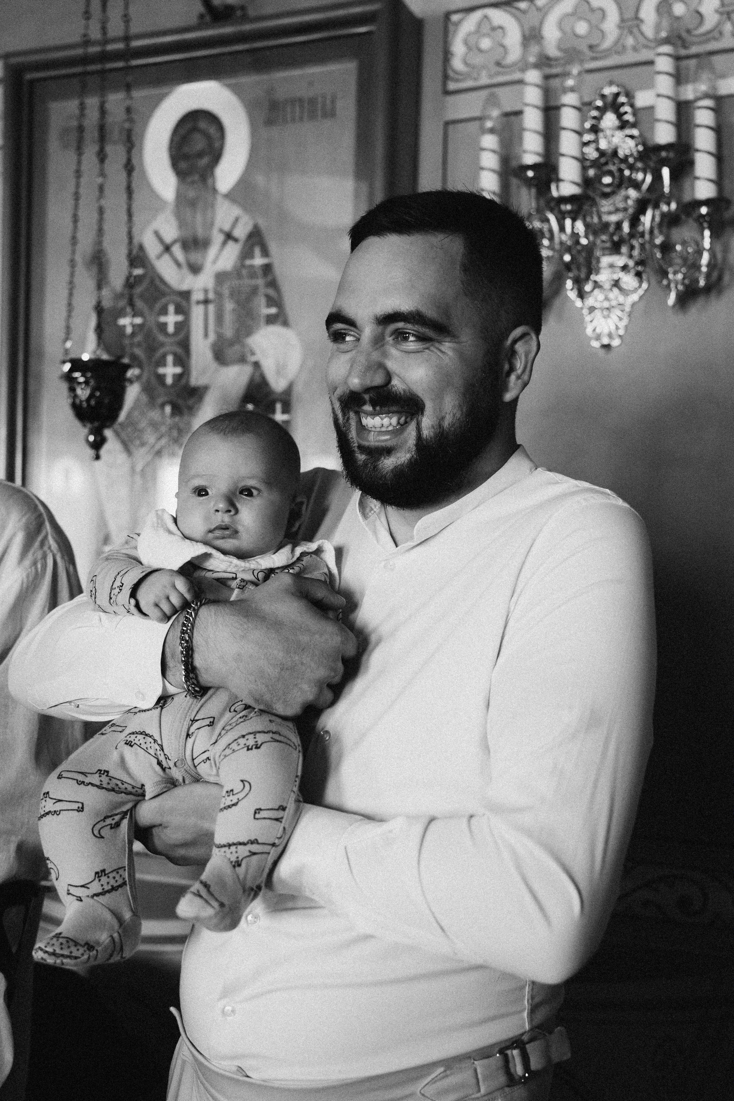 Фотосессия крещения, фотограф таинства крещения Москва, ребенок с мамо. Фотограф Ольга Рубцова в Москве и Московской области