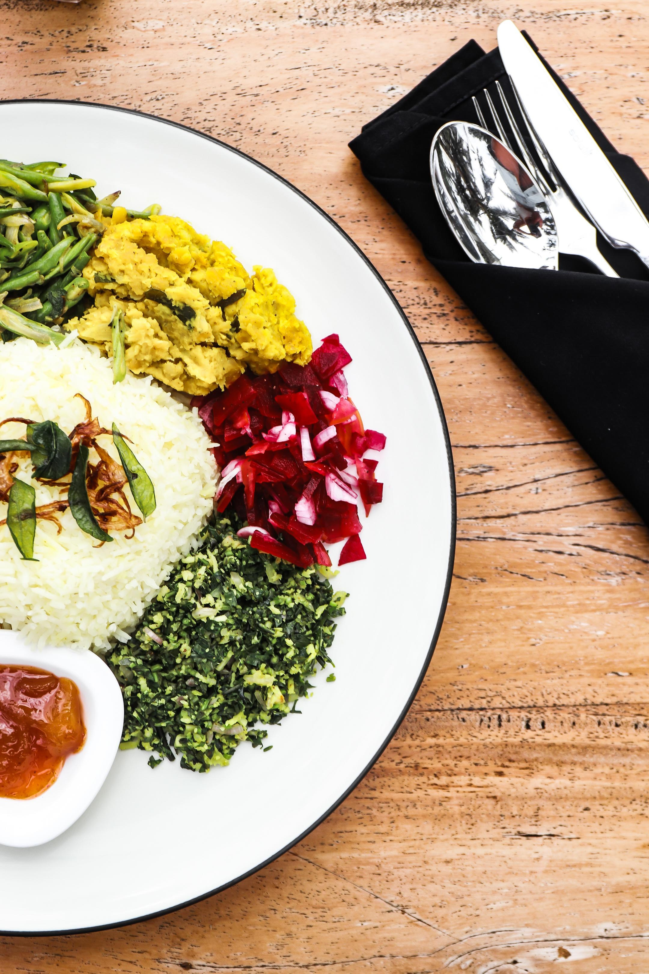 Отель и ресторан район Мидигама. Фотограф на Шри-Ланке