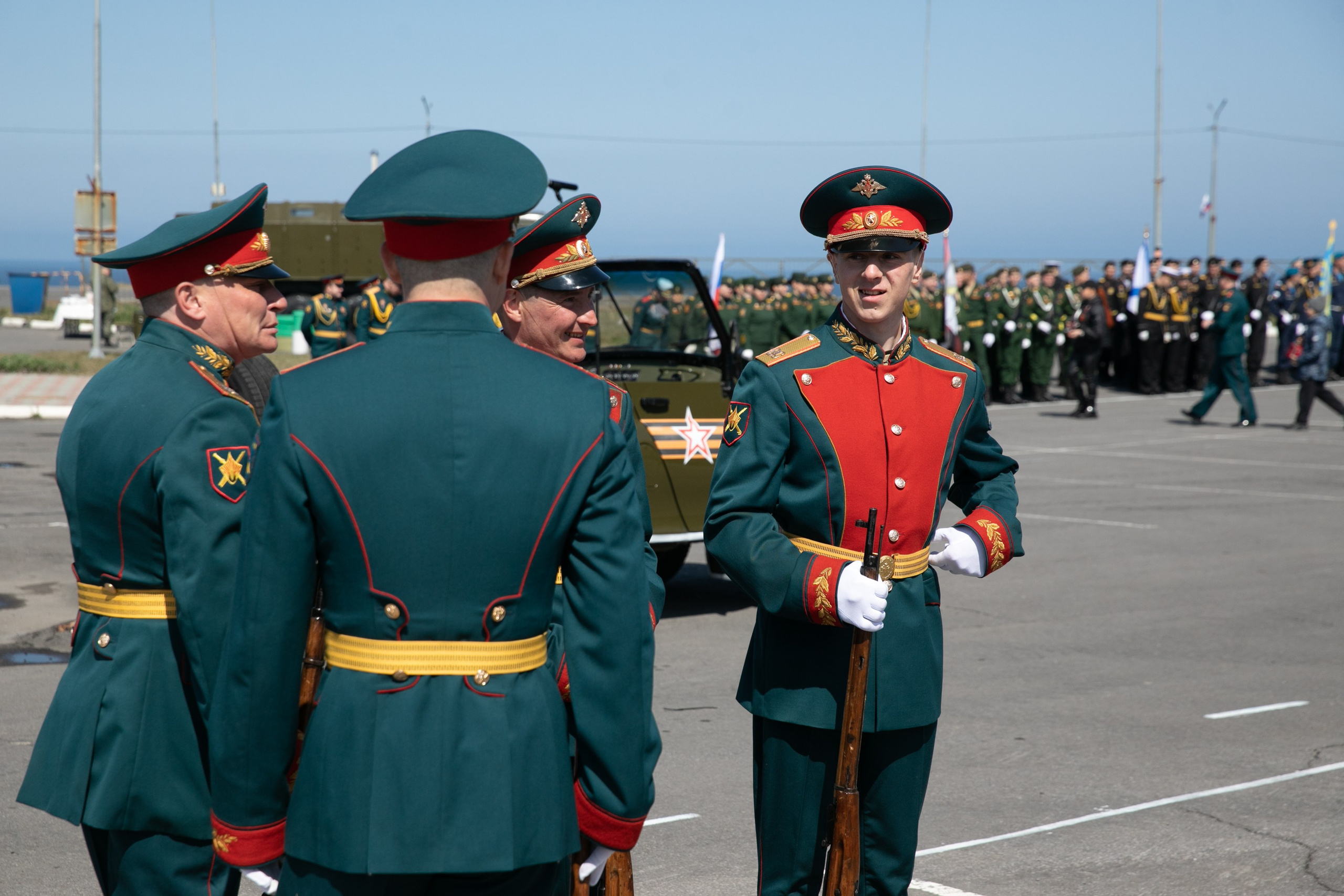 Парад Победы о. Итуруп. Фотограф Анна Сорокина