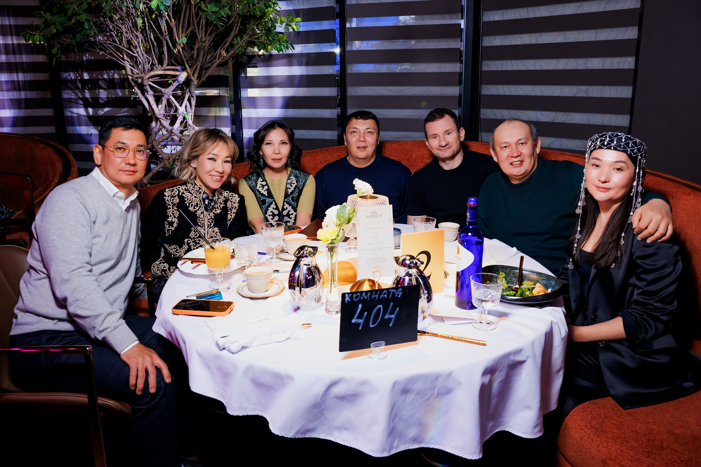 Вокруг Света за 60 Секунд-Sunset Meat Restaurant. Репортажный фотограф в Алматы Каюпов Сержан