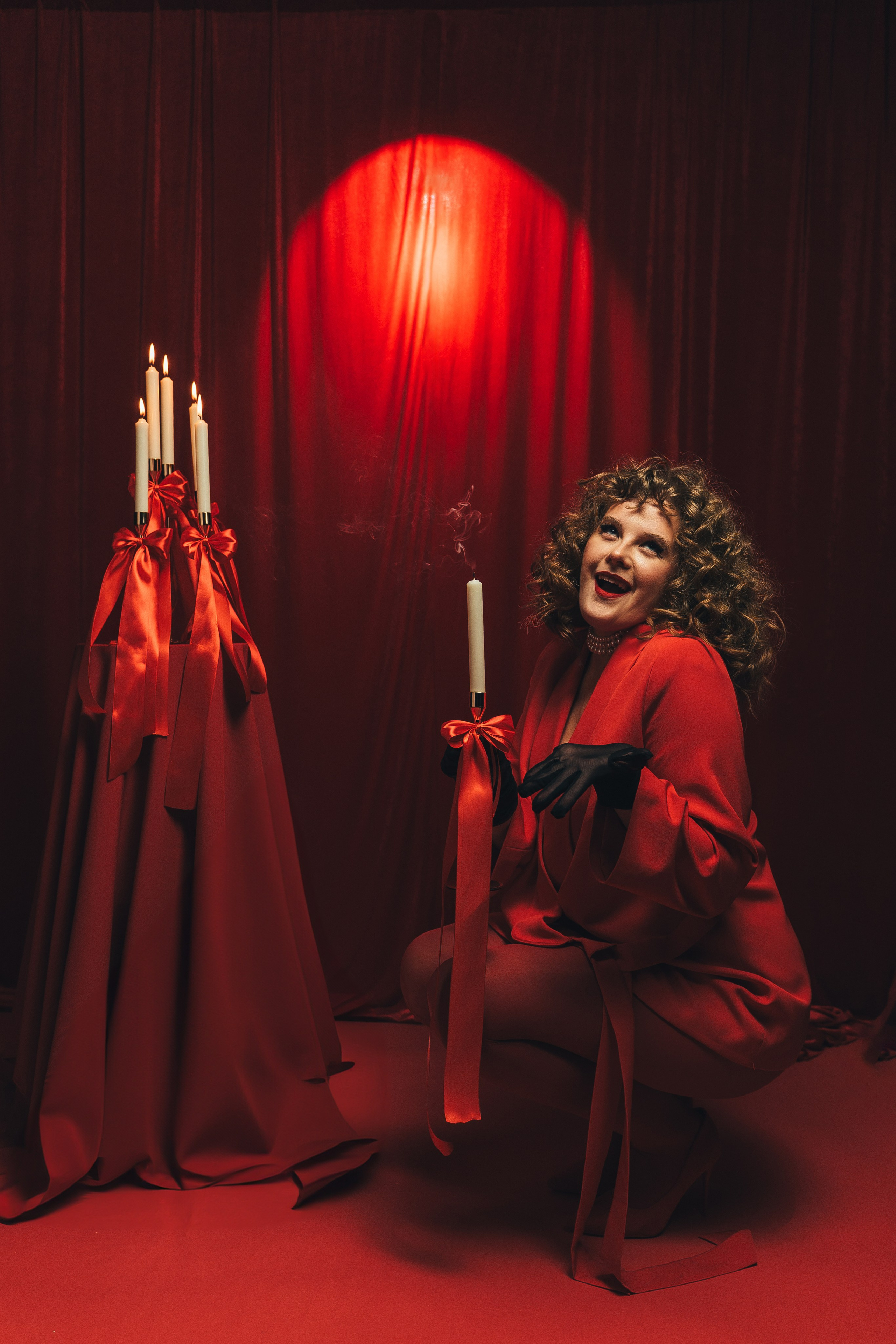 Ledy in Red. Выпускной школьный альбом в Орске и Москве — Фотограф Наталья Лаптова