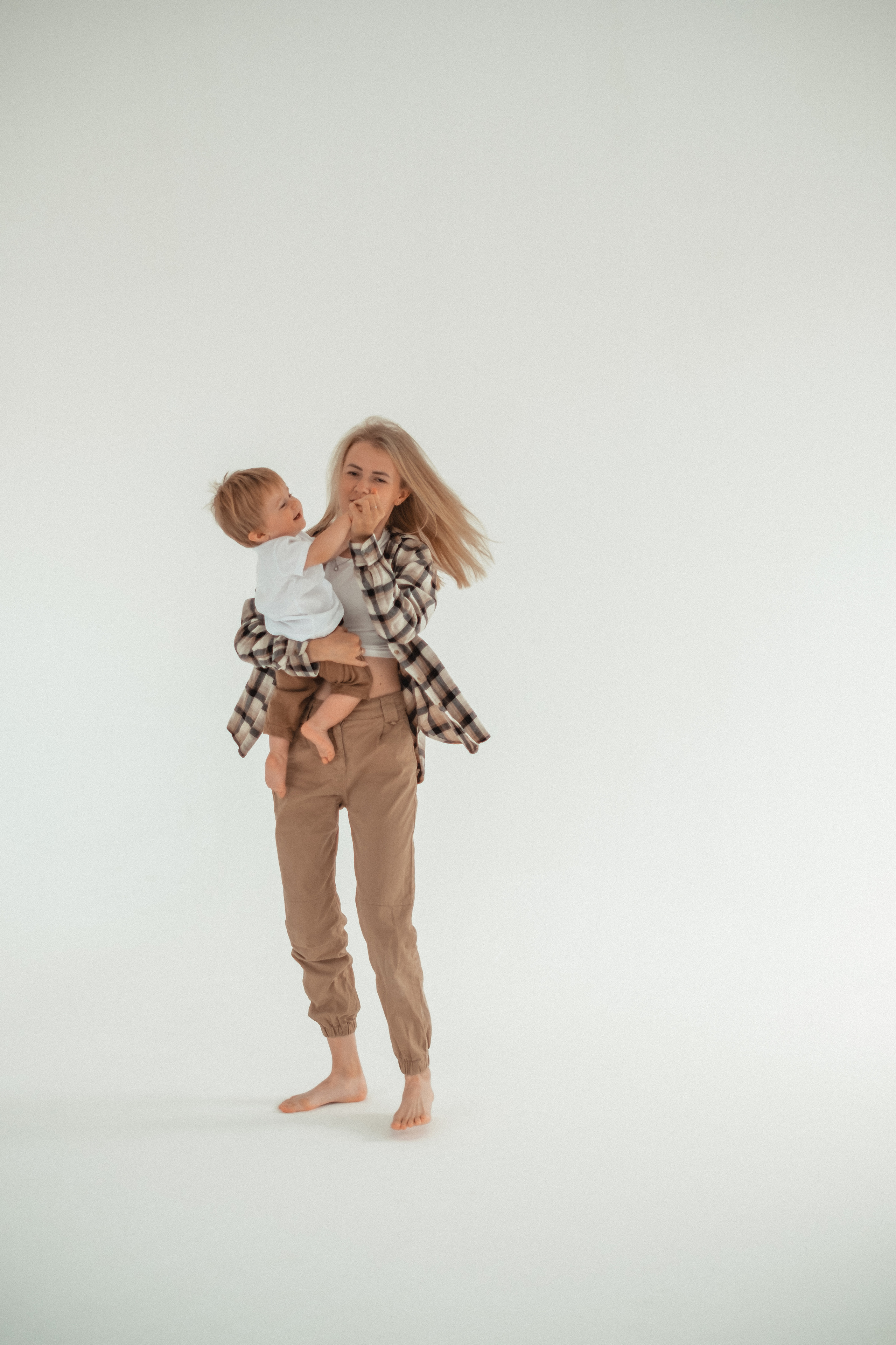 Семейное кино в студии. Life style фотограф в Москве Ирина Кикина. Стильная фотосессия