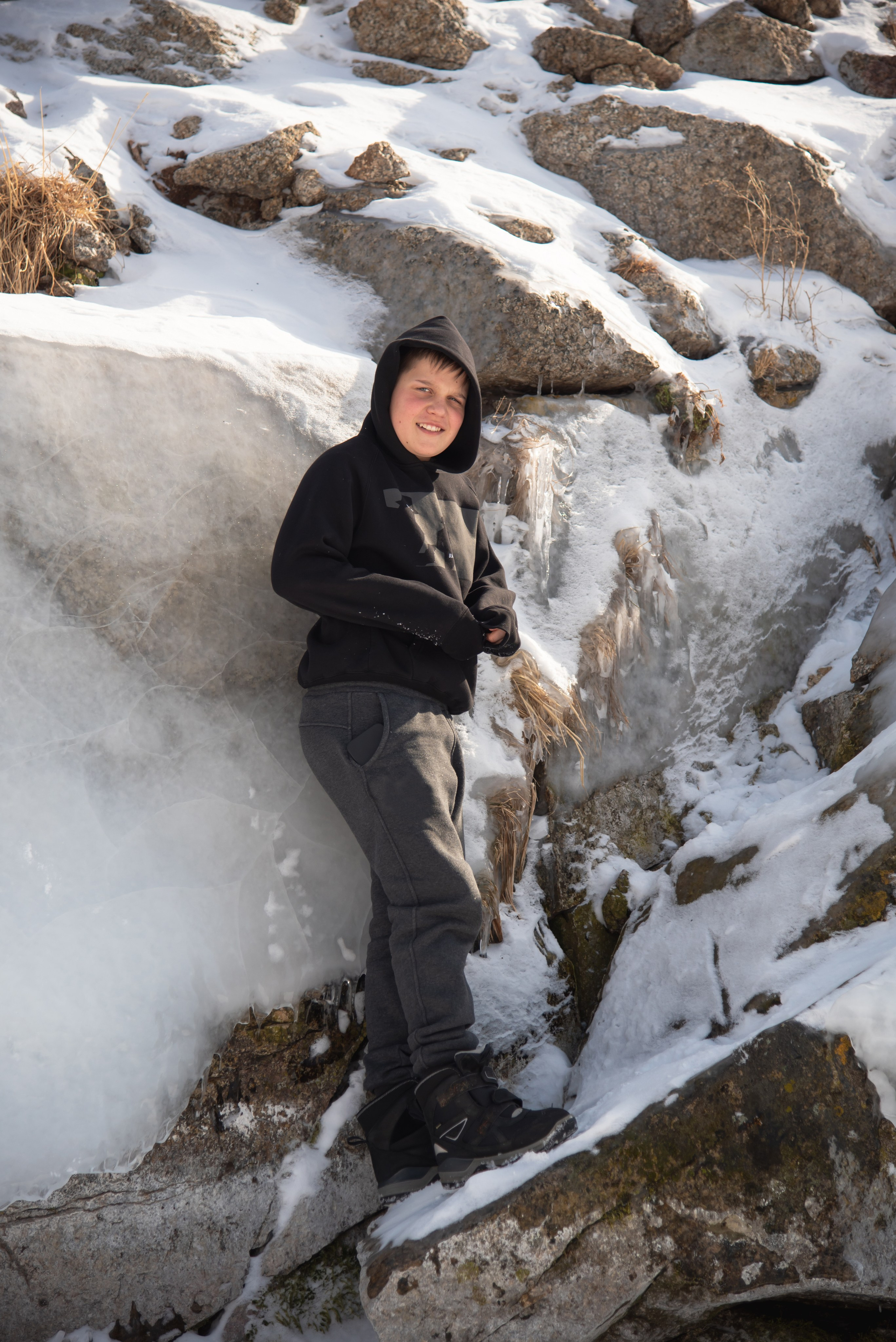 Большое Голоустное. Байкал. Занимаюсь профессиональной фотографией и живу рядом с Байкалом. Работаю в разных жанрах