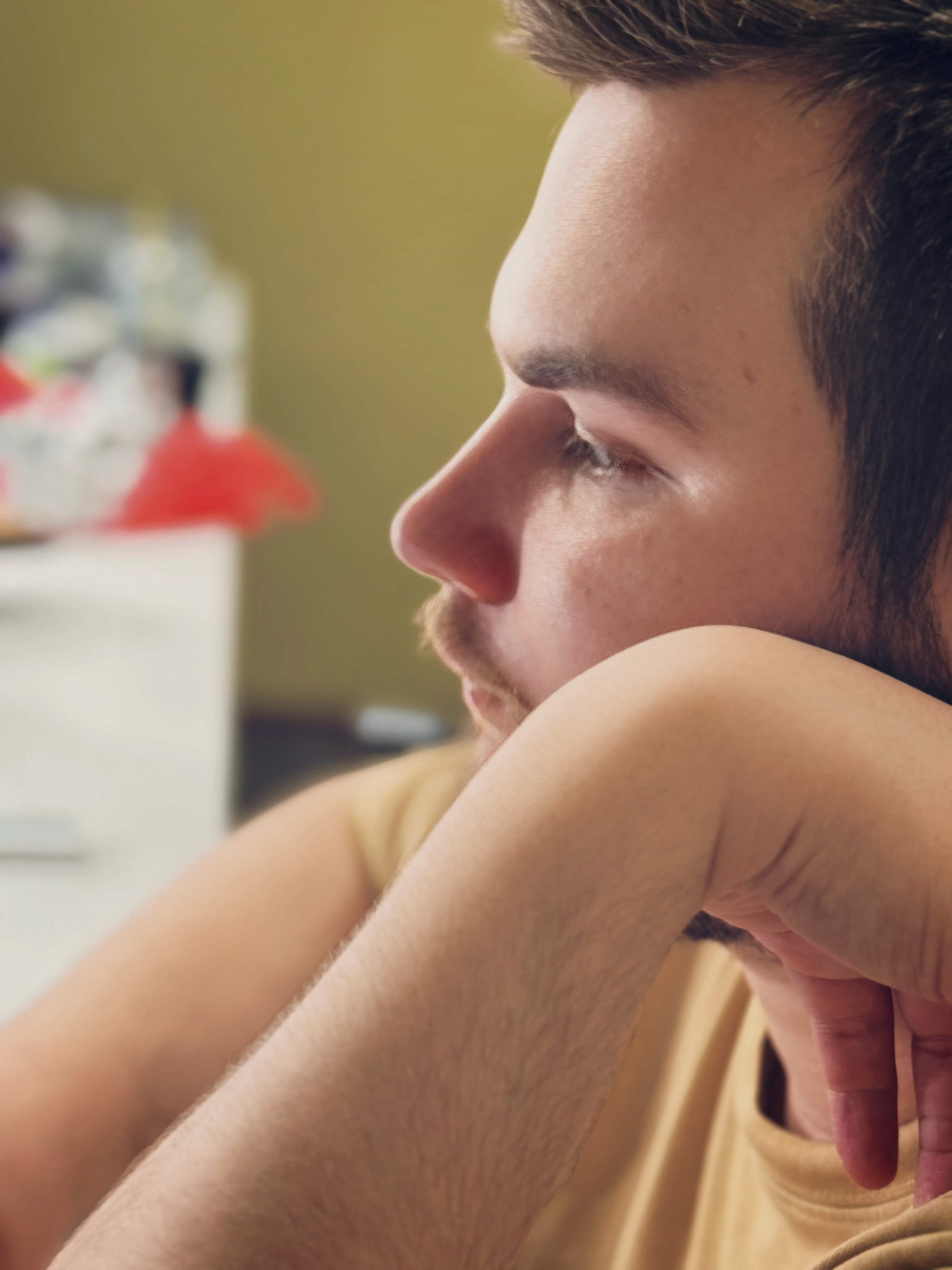 Режиссер Арсений Ганчуков, полный метр «Московские твари». Фотограф, оператор и рилсмейкер в Москве — Ася Палагута