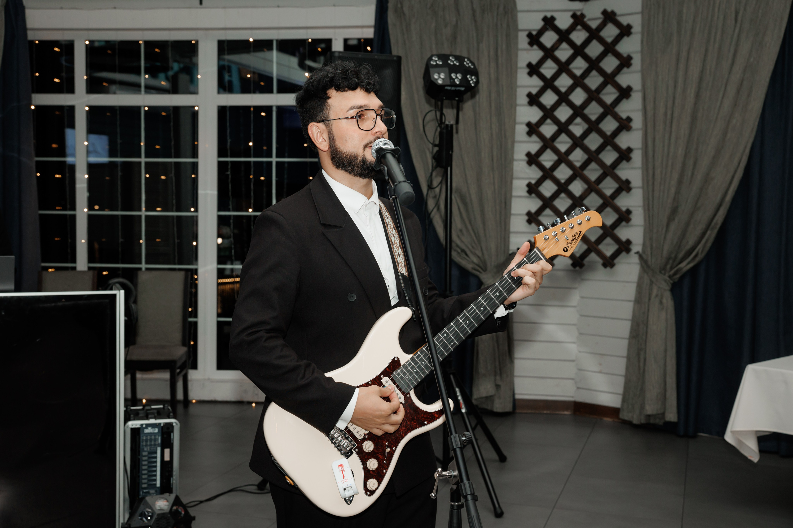 Регистрация в отеле Fish Point, ЗАГС Бутово, прогулка в Остафьево. Свадебный и репортажный фотограф (Москва, Королев и другие)