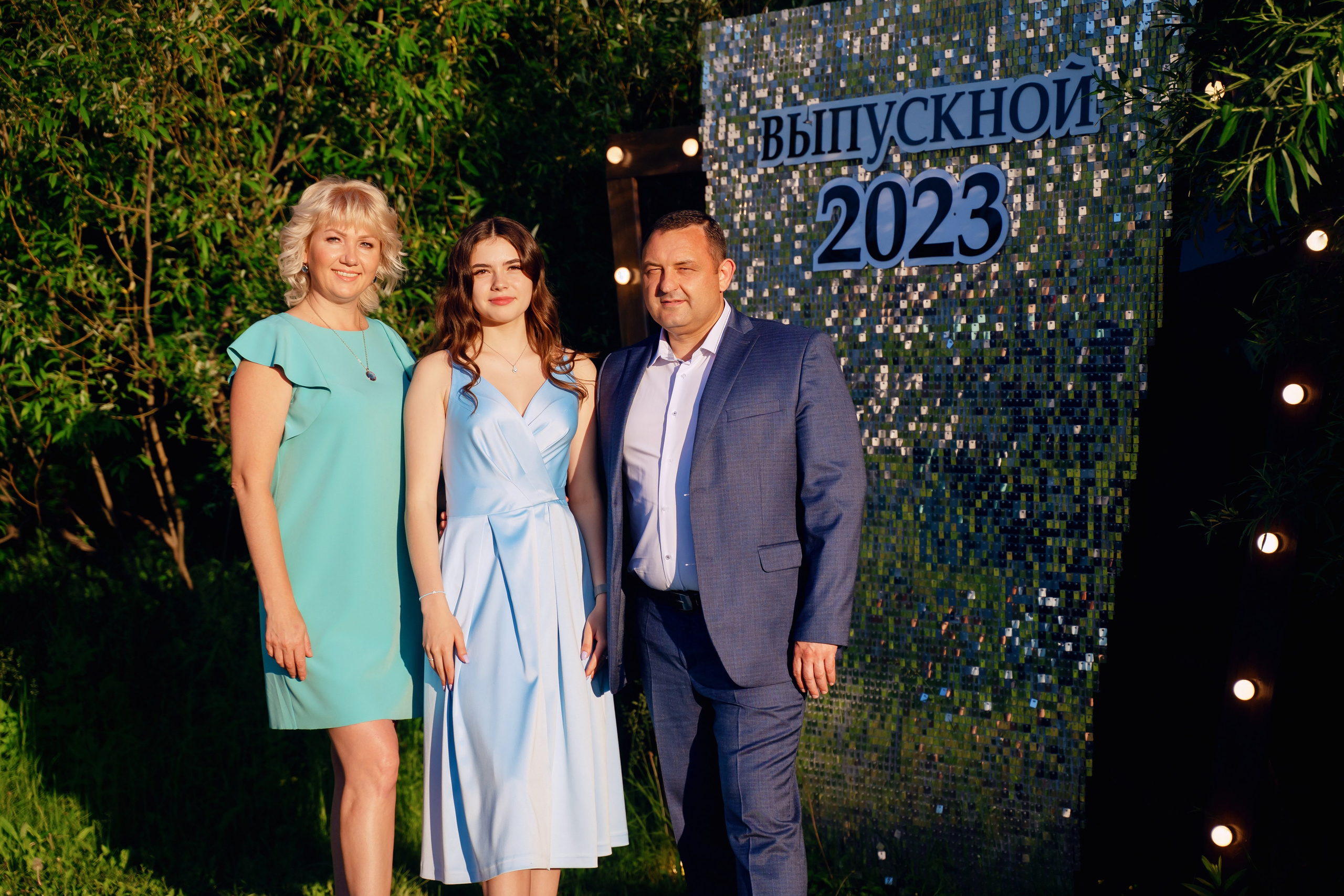 Выпускной 11 класс. Фотограф Ким Наталья в Красноярске