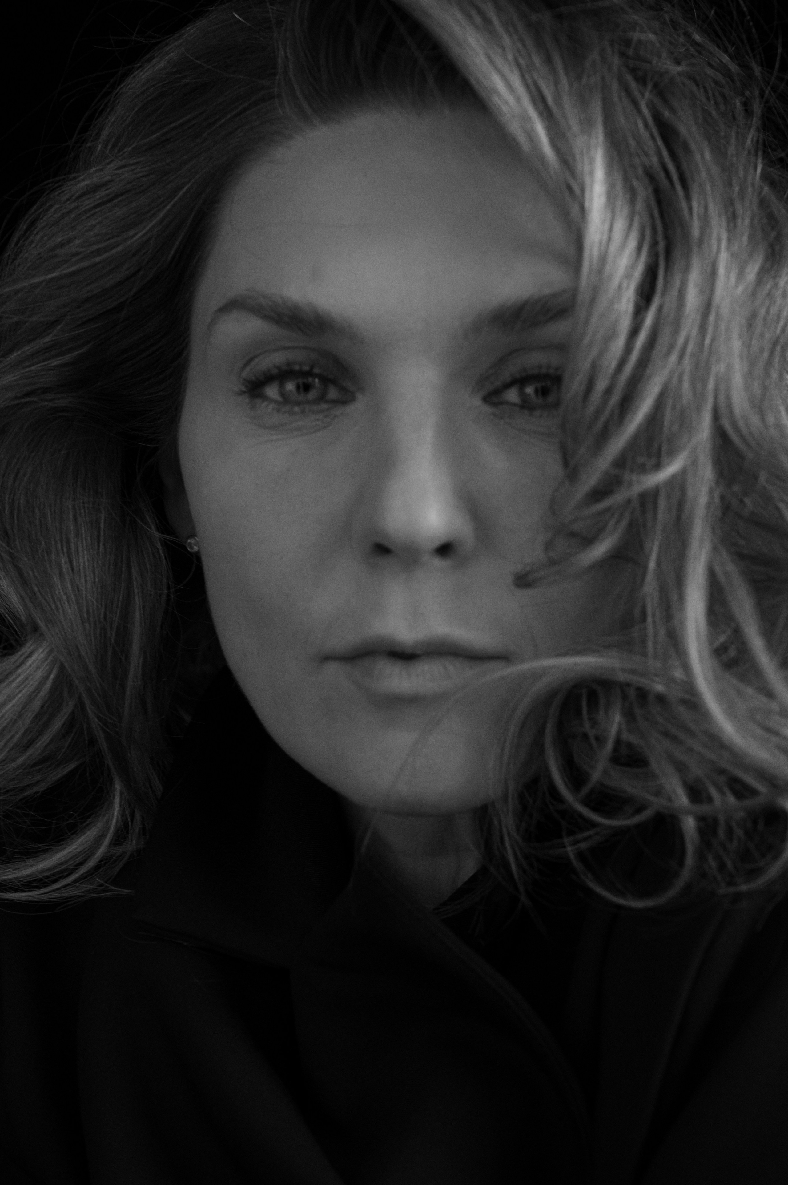 Студийная съемка для актрисы Анны Ещенко. Портретный фотограф в Москве Ковалева Валентина