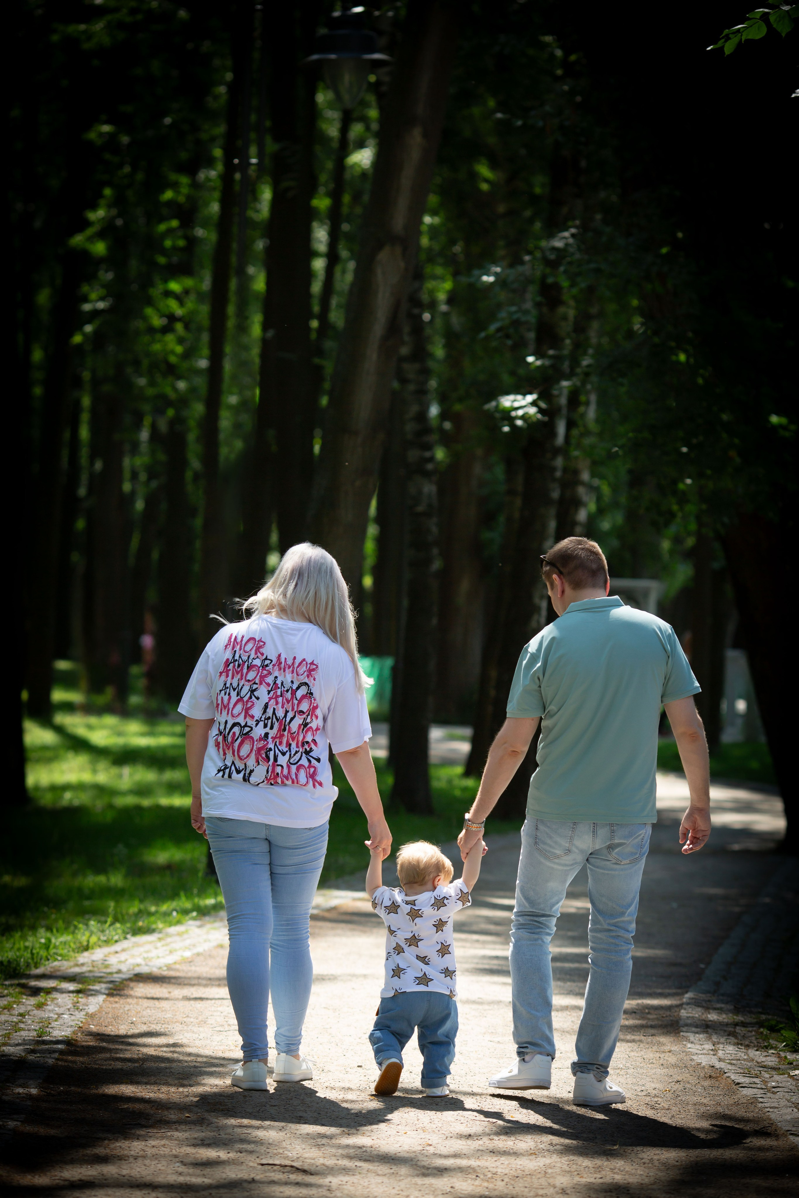 Семейная фотосессия Святослава в парке. Семейный и детский фотограф Анна Петракова