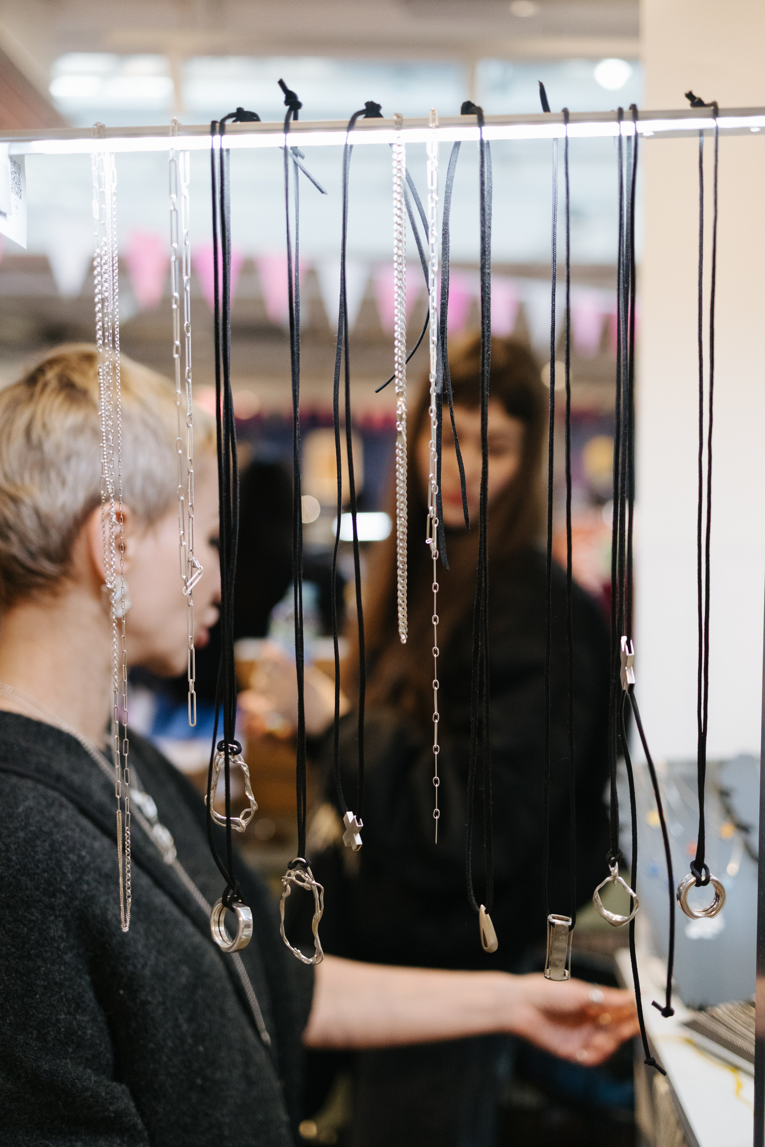 7–8 марта 2025 в пространстве «Три вокзала. Депо» / День 2 / фото Валерий Белобеев. Фотоотчеты «Ламбада-маркета»