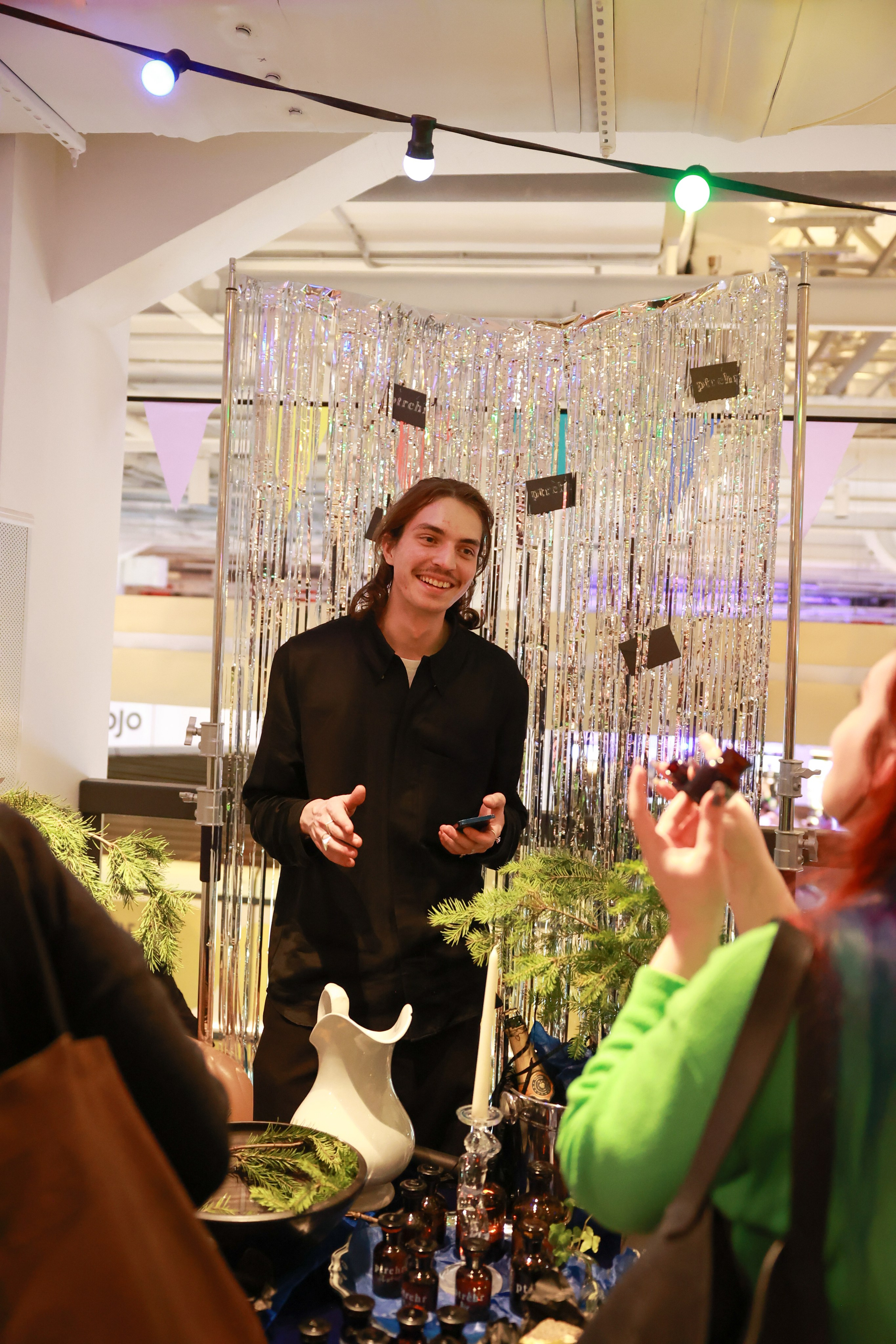 23–24 декабря 2023 в «Три вокзала. Депо» / День 1. Фотоотчеты «Ламбада-маркета»