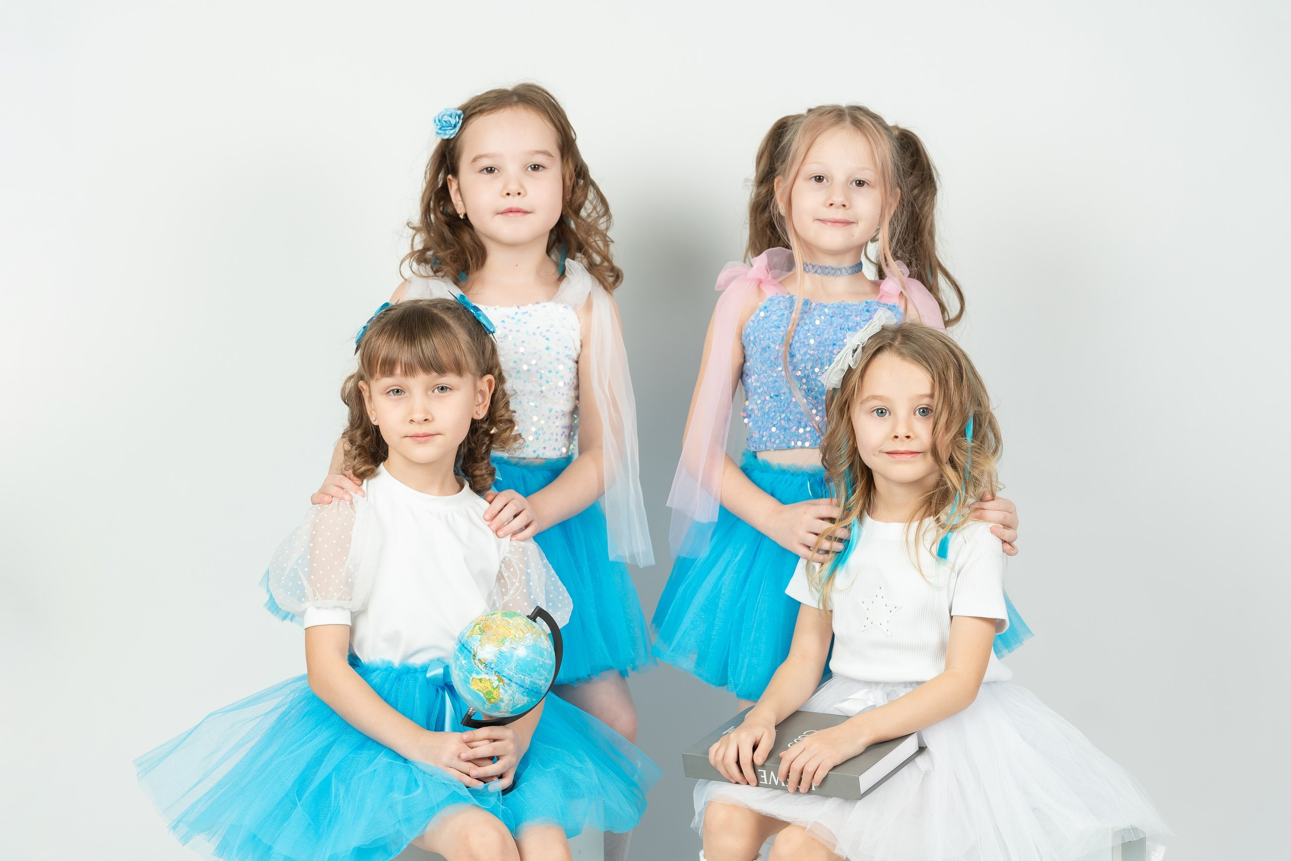 Выпускные альбомы. Akhmadeevmedia.ru