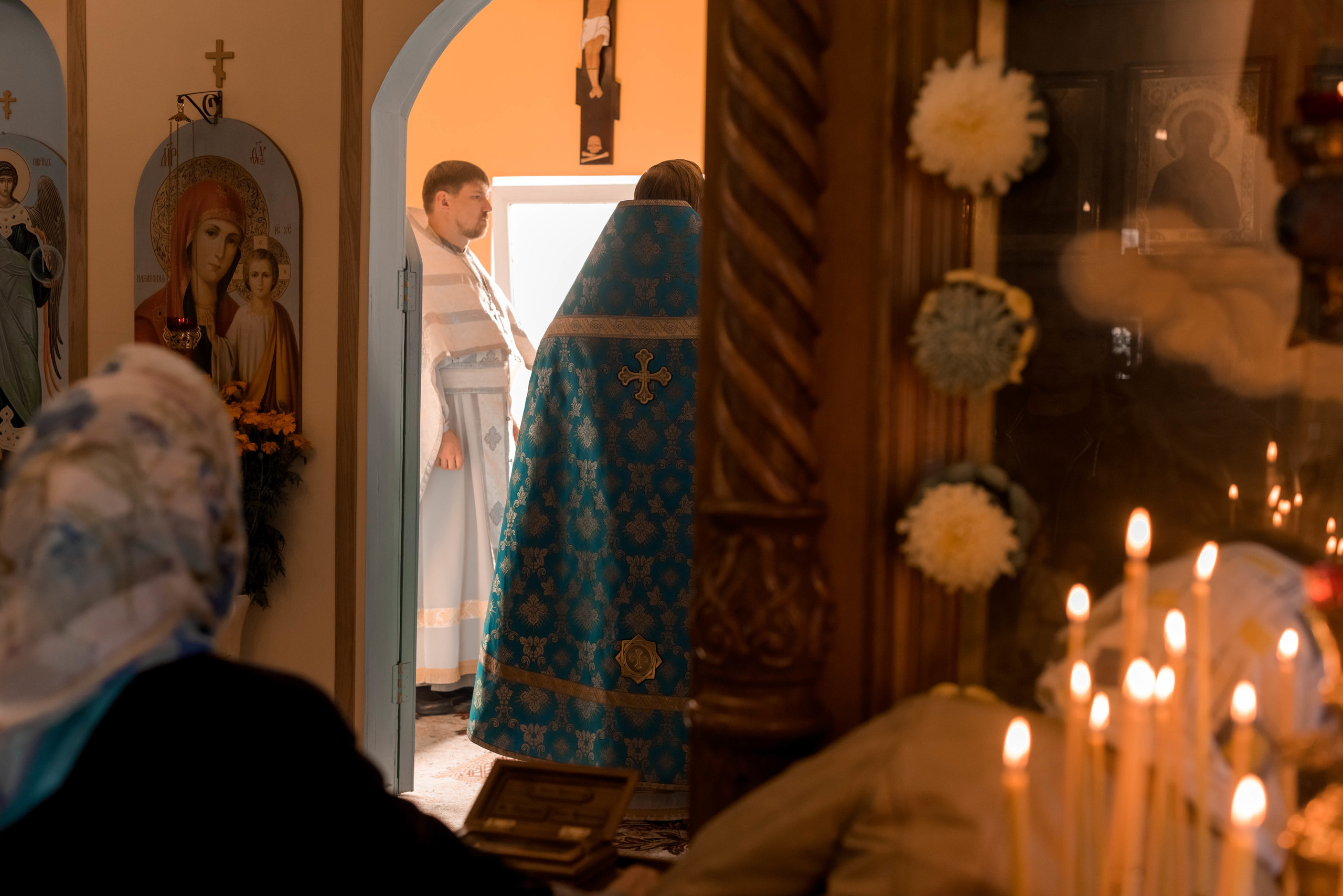 Репортажная съемка службы в Храме. Фотограф Юлия Кондратьева