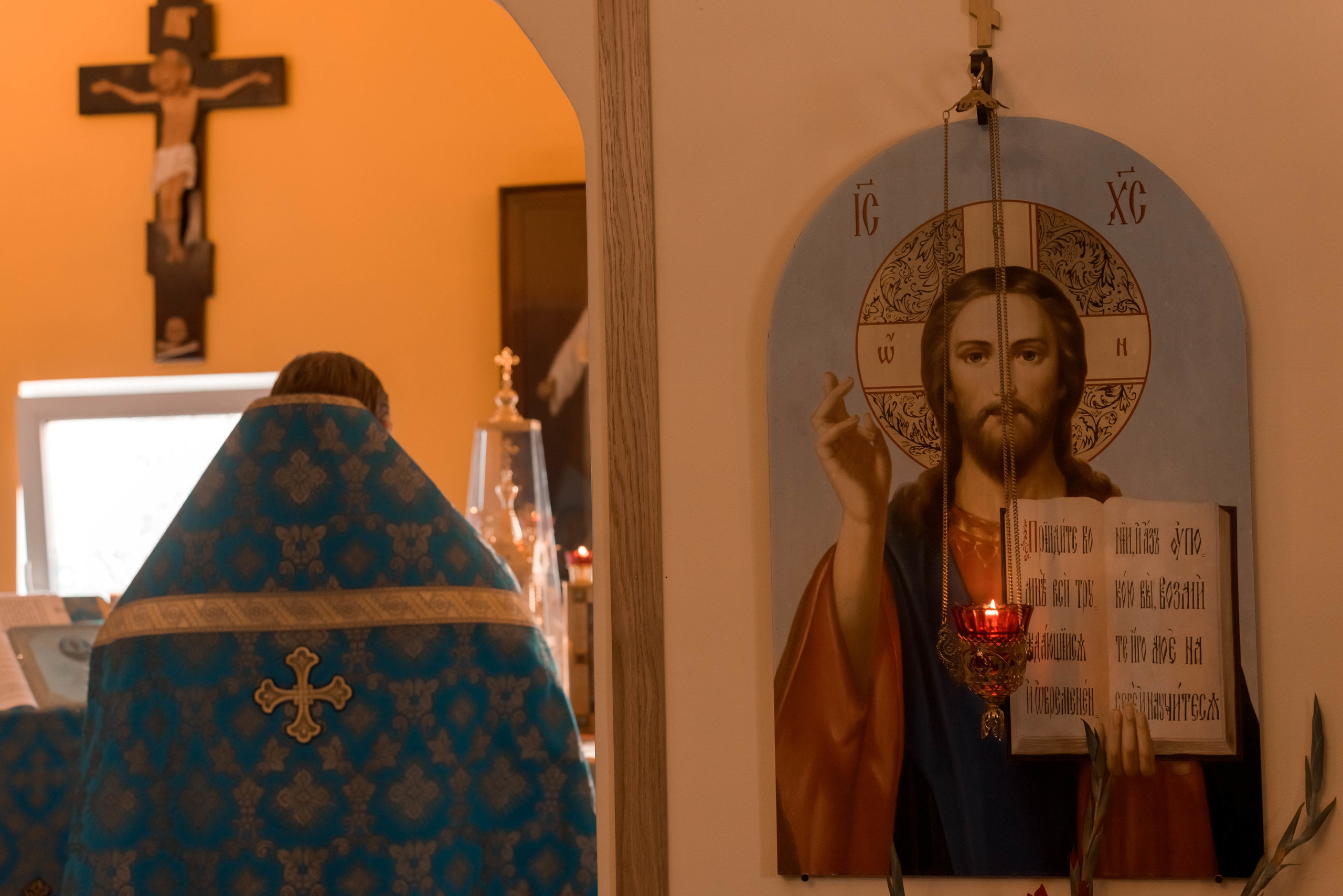 Репортажная съемка службы в Храме. Фотограф Юлия Кондратьева