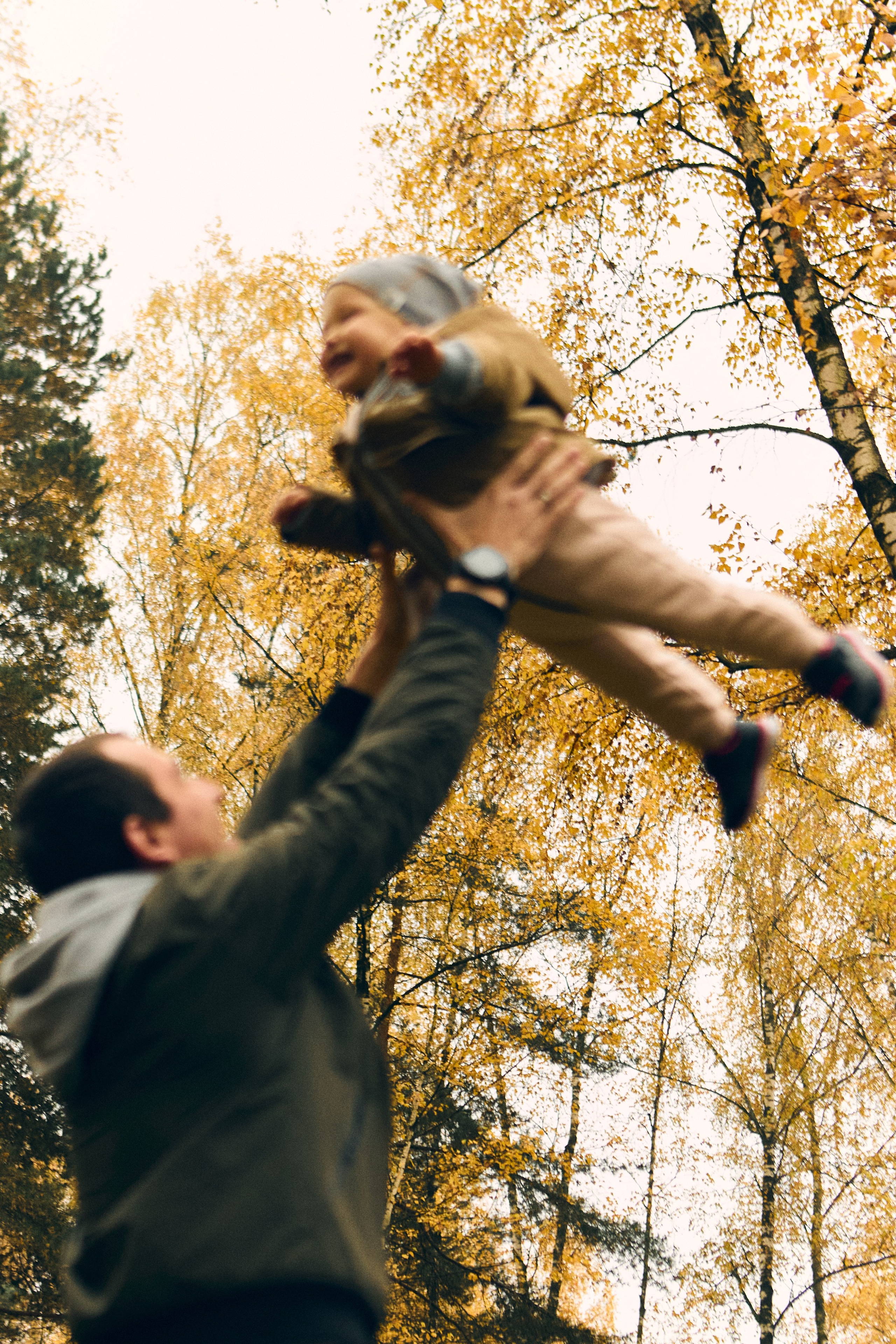 Семейная фотосессия дома и на прогулке в Москве