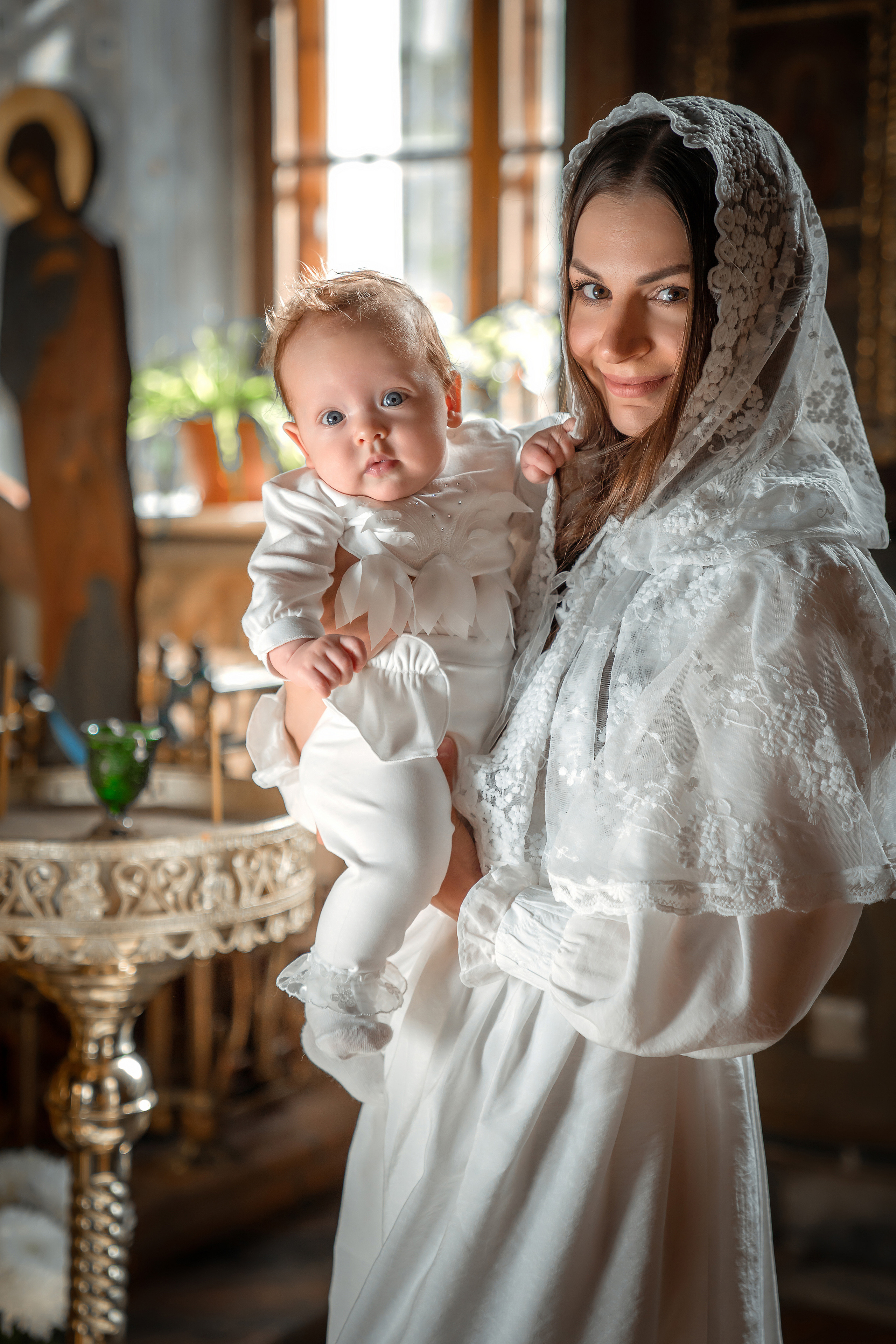 Профессиональная фото и видеосъёмка таинств крещения и венчания, профессиональный фотограф на  крещение венчание, крестины ребенка, Крещение в Храме Воскресение Словущего в Даниловской слободе