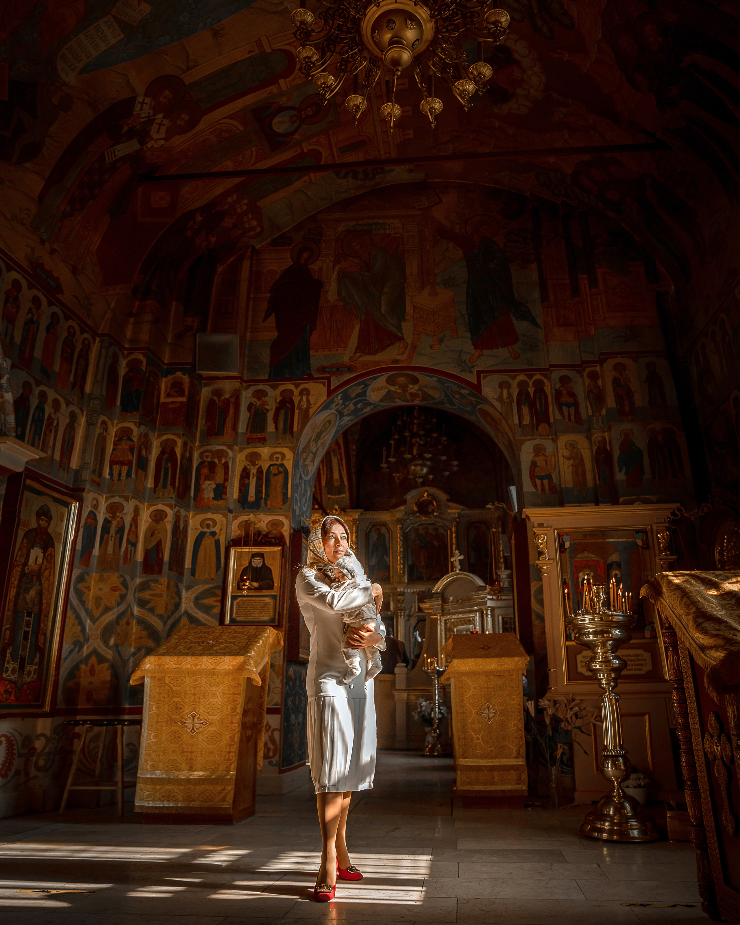 Профессиональная фото и видеосъёмка таинств крещения и венчания, профессиональный фотограф на  крещение венчание, крещение в Крылатском