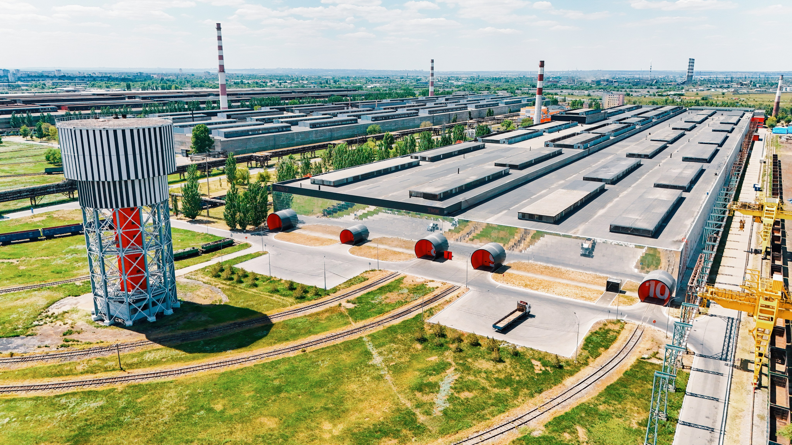 Волжский трубный завод. Фотограф Никита Барановский