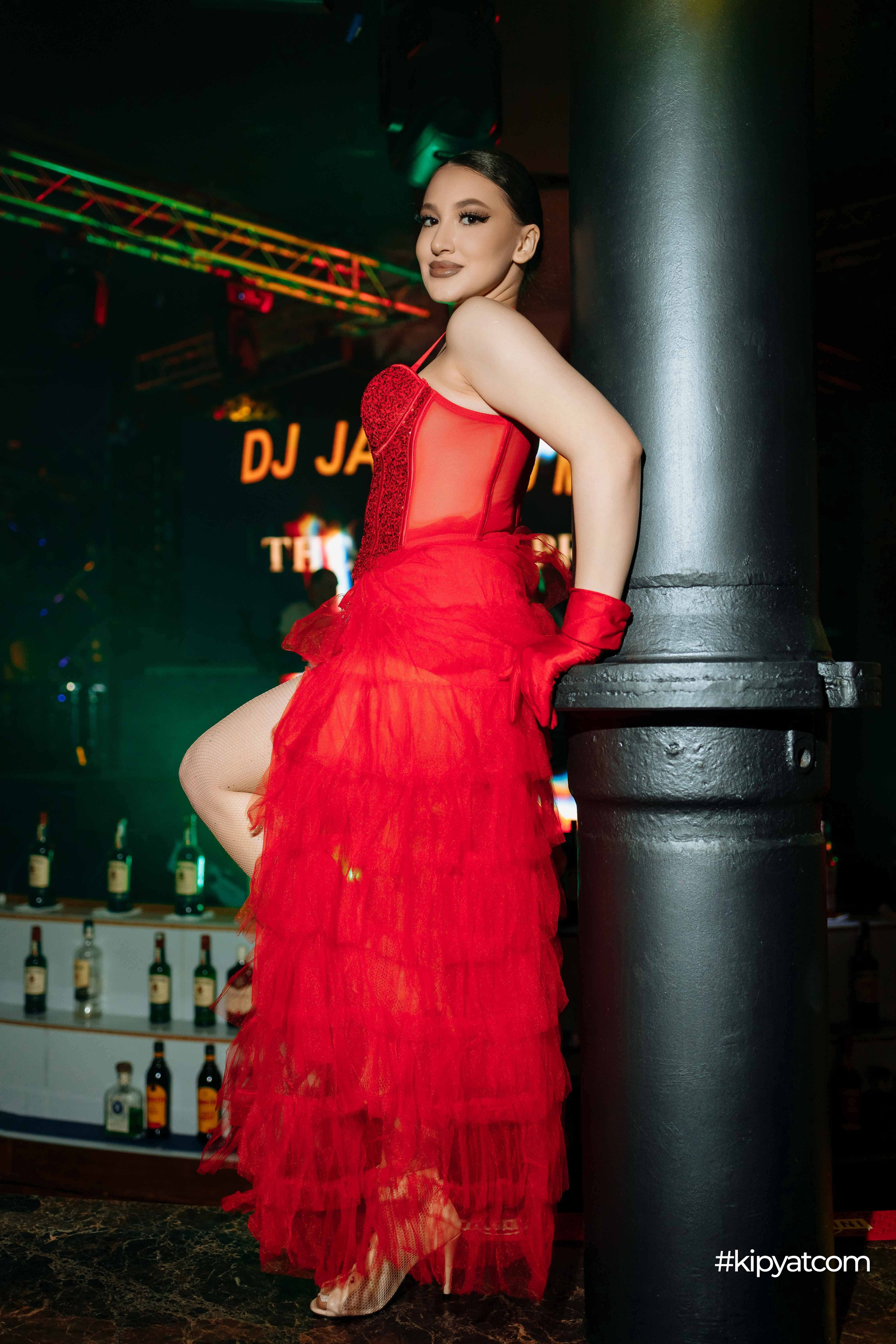 The Queen Prive. Кипятком Шымкент