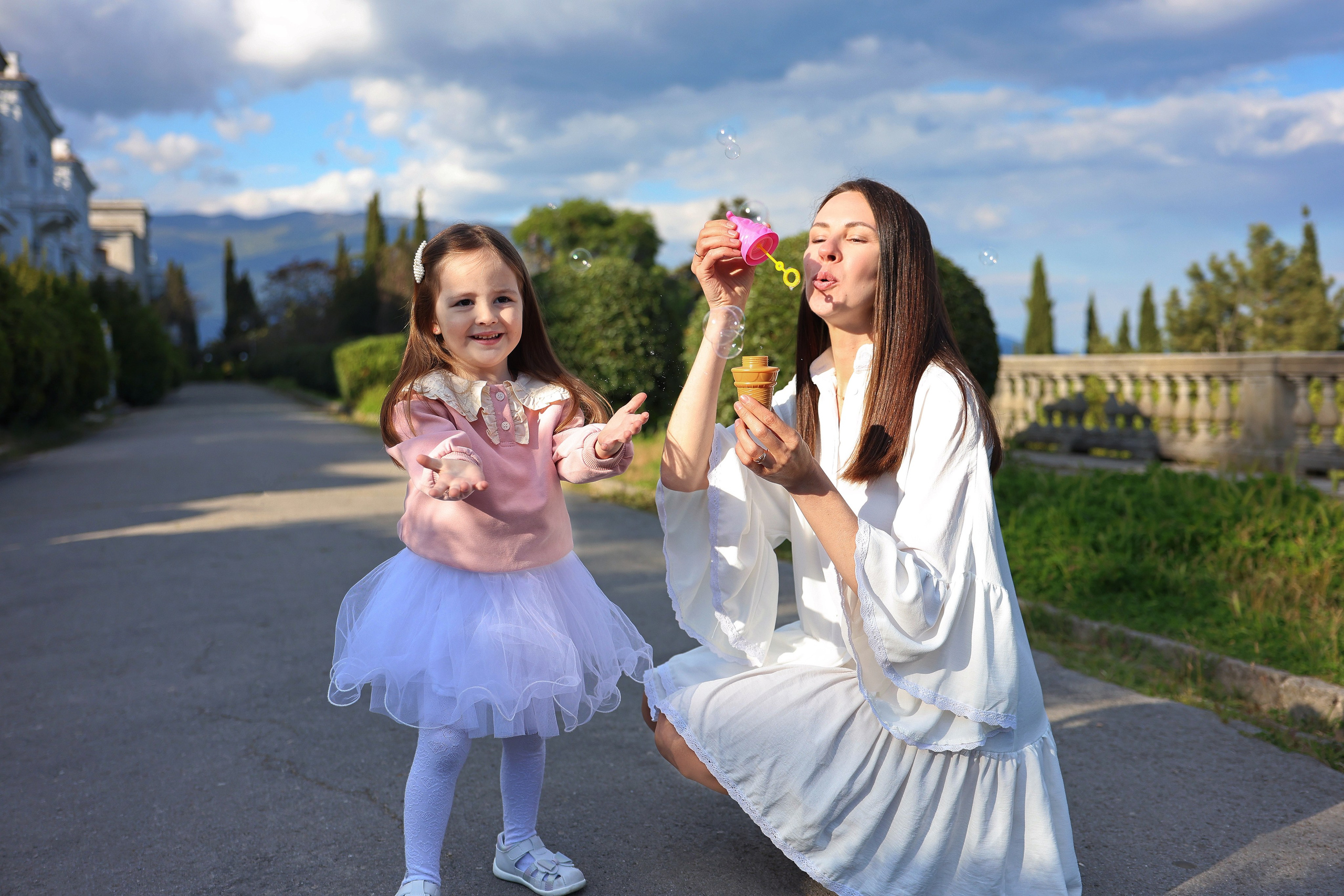 Таня и Кира: Ливадийский дворец. Фотограф в Ялте
