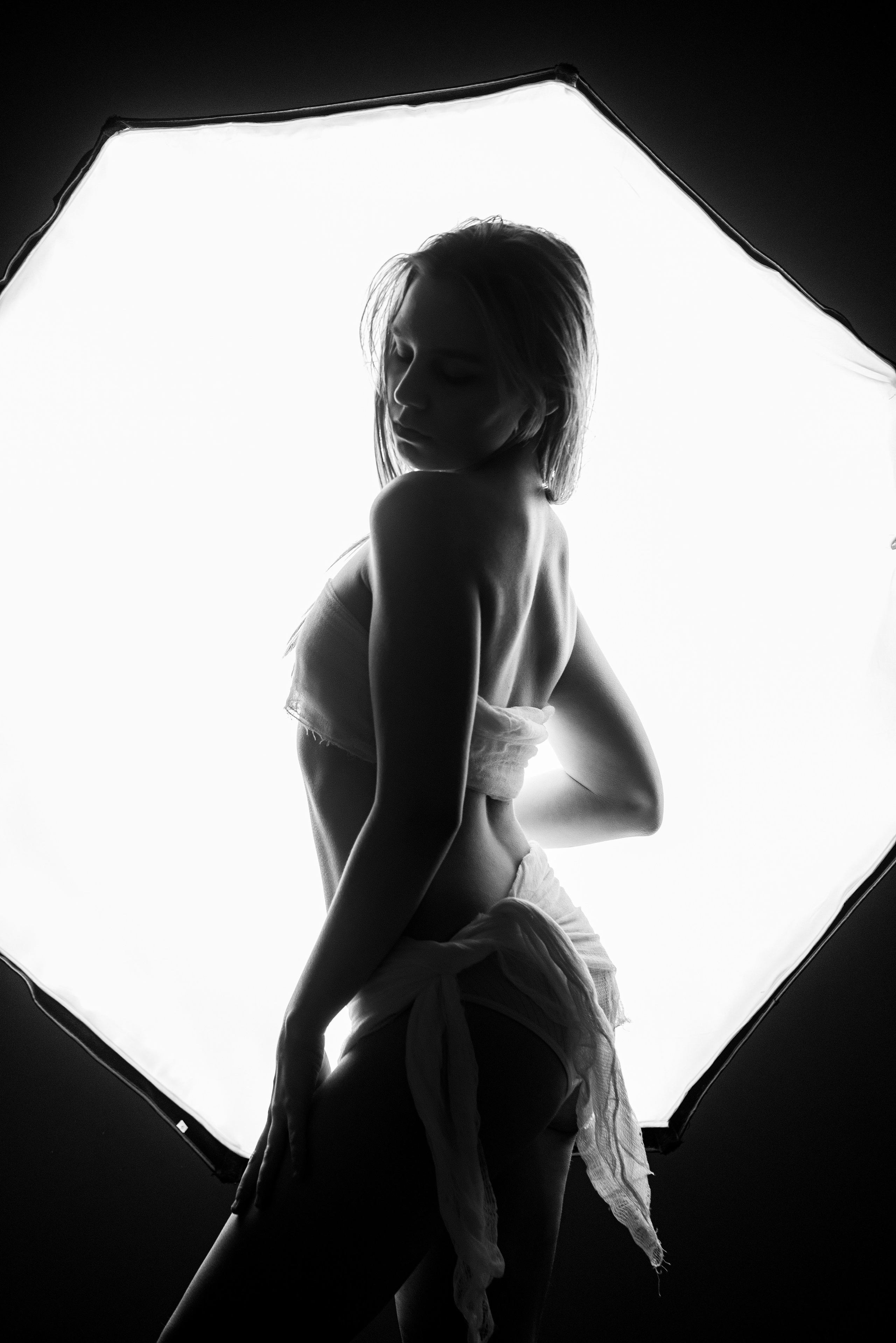 Алёна в ЧБ. Фотограф в Волгограде и Волжском Александр Горбань