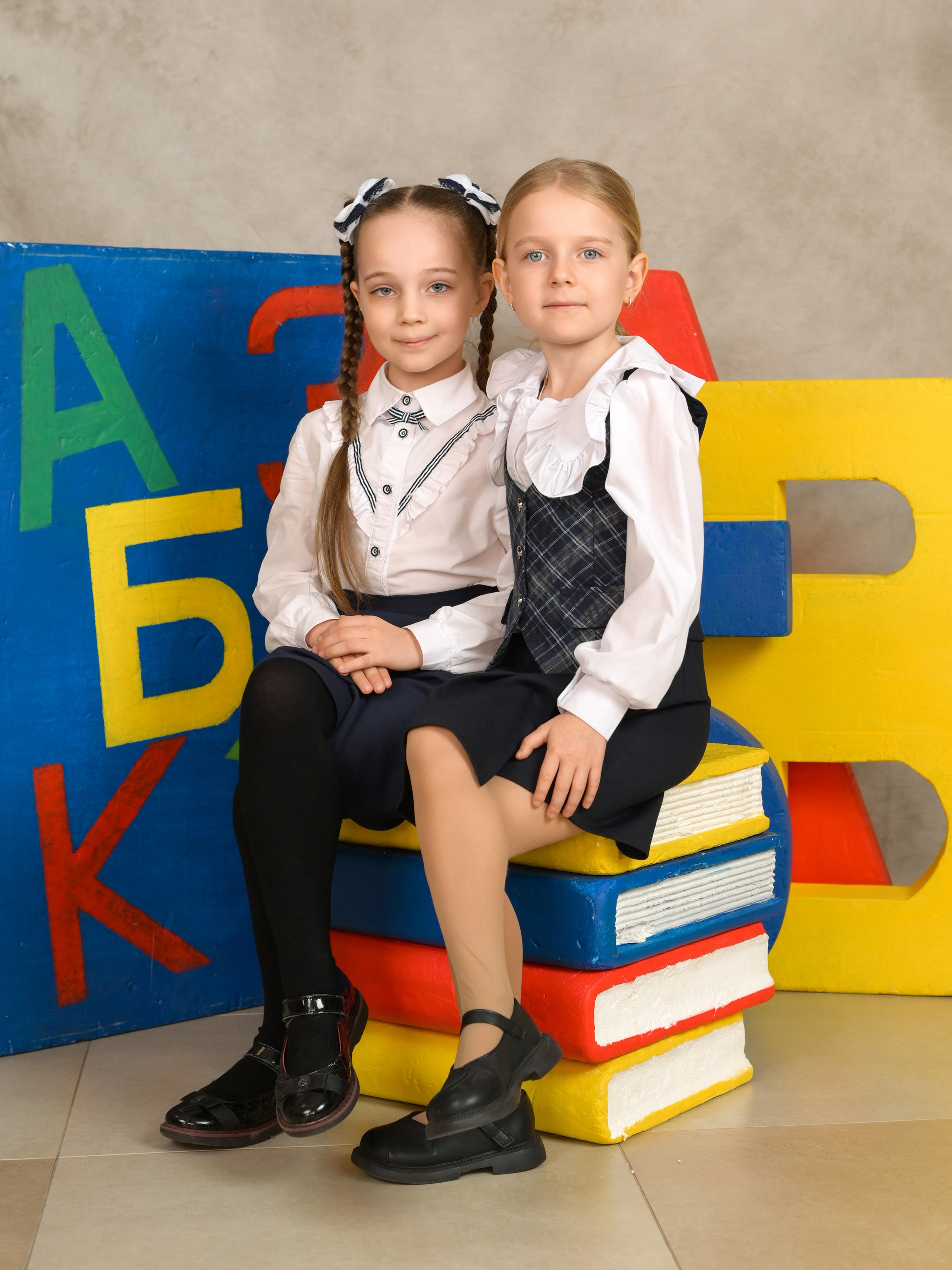 Общие фотографии 1-11 класс. Выпускные альбомы в Тюмени для школ, садов, вузов спортивных секций