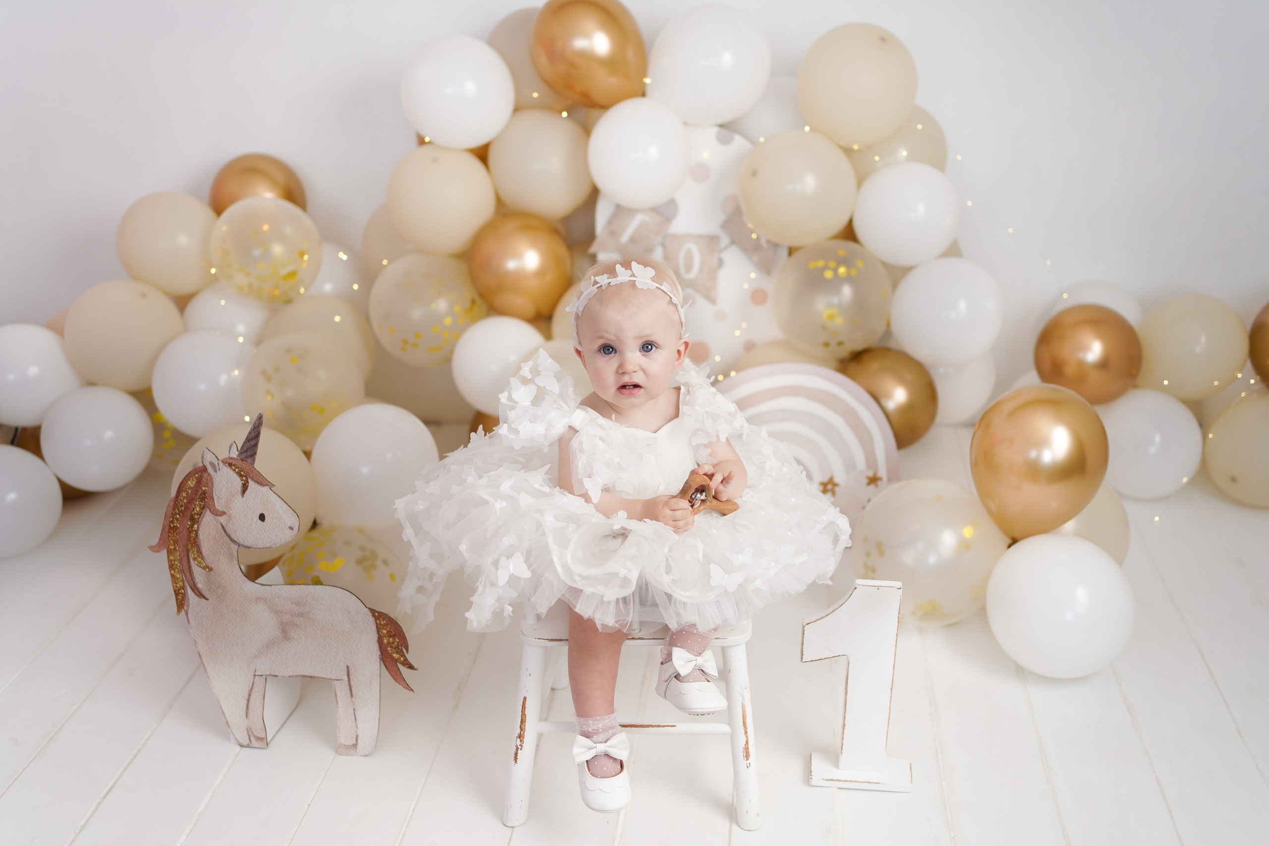 Детская фотосессия Первый год для девочек. Детский фотограф и фотограф новорожденных в Калининград Оксана Иваний