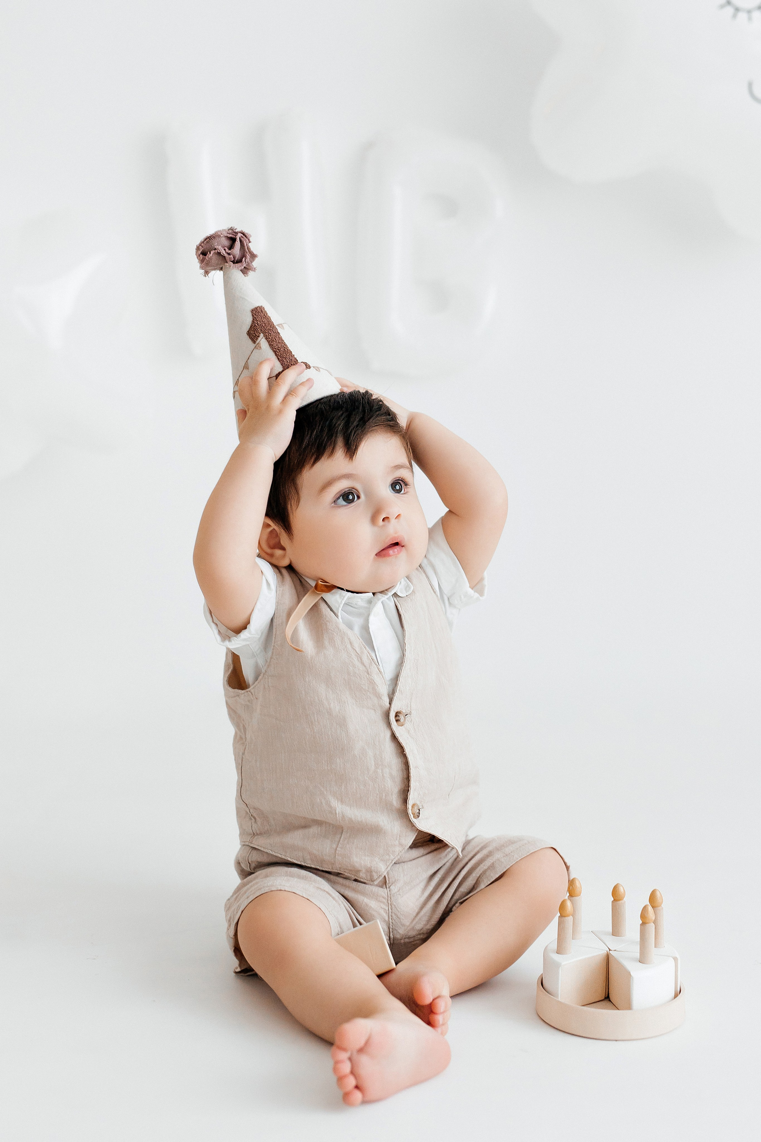 Годик минимализм. Профессиональная детская и семейная фотостудия в Краснодаре