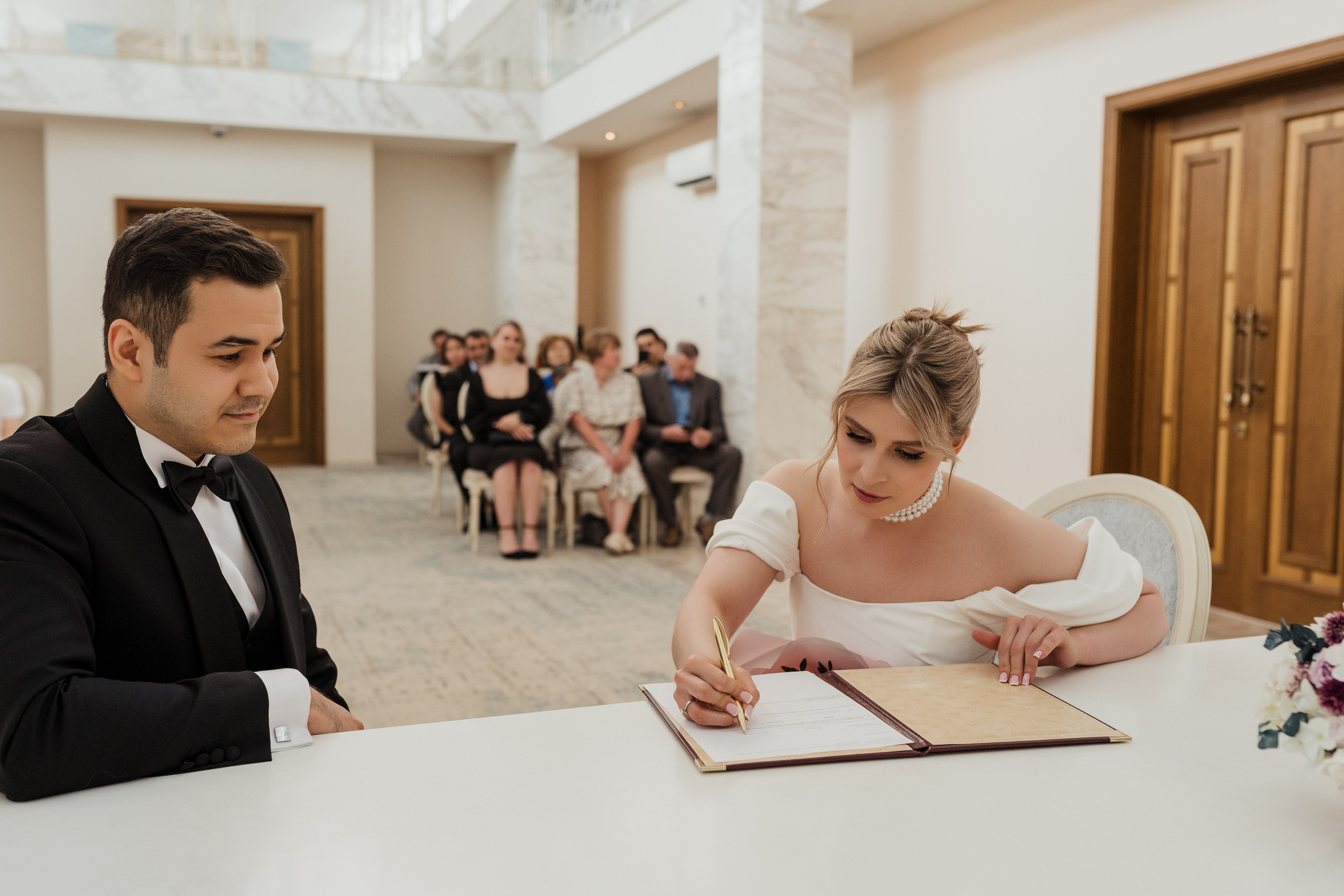 Свадебная фотопрогулка в Москве по центру. Свадебный фотограф в Москве Анна Полушина