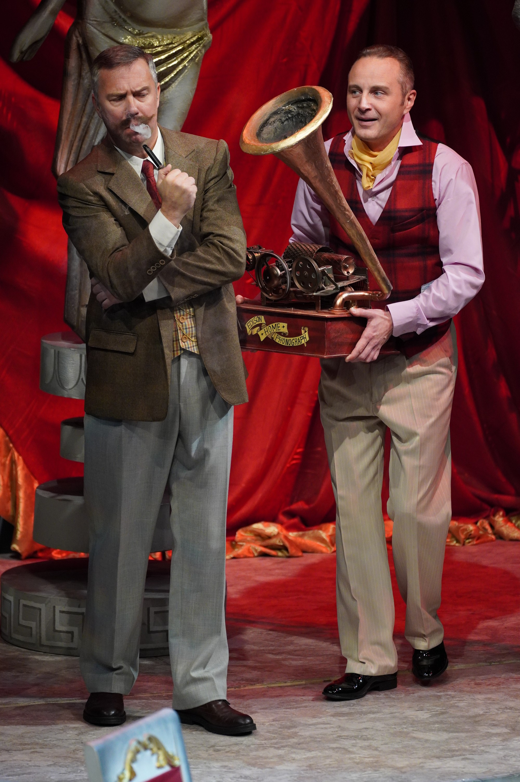 Пигмалион (НЭТ). Maxon Magnusson