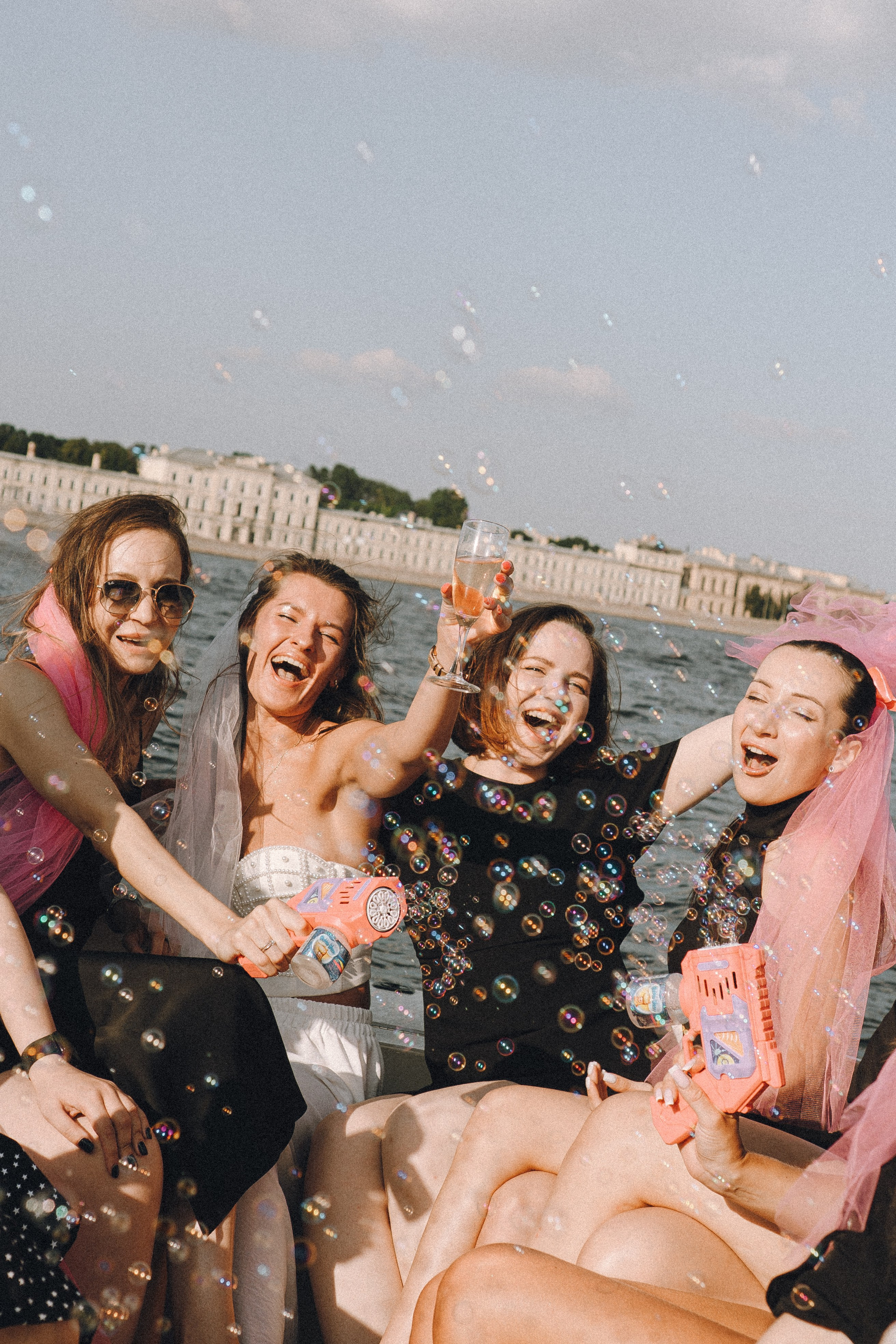 ДЕВИЧНИК НА КАТЕРЕ. Профессиональный фотограф, Санкт-Петербург — Виктория Богомолова