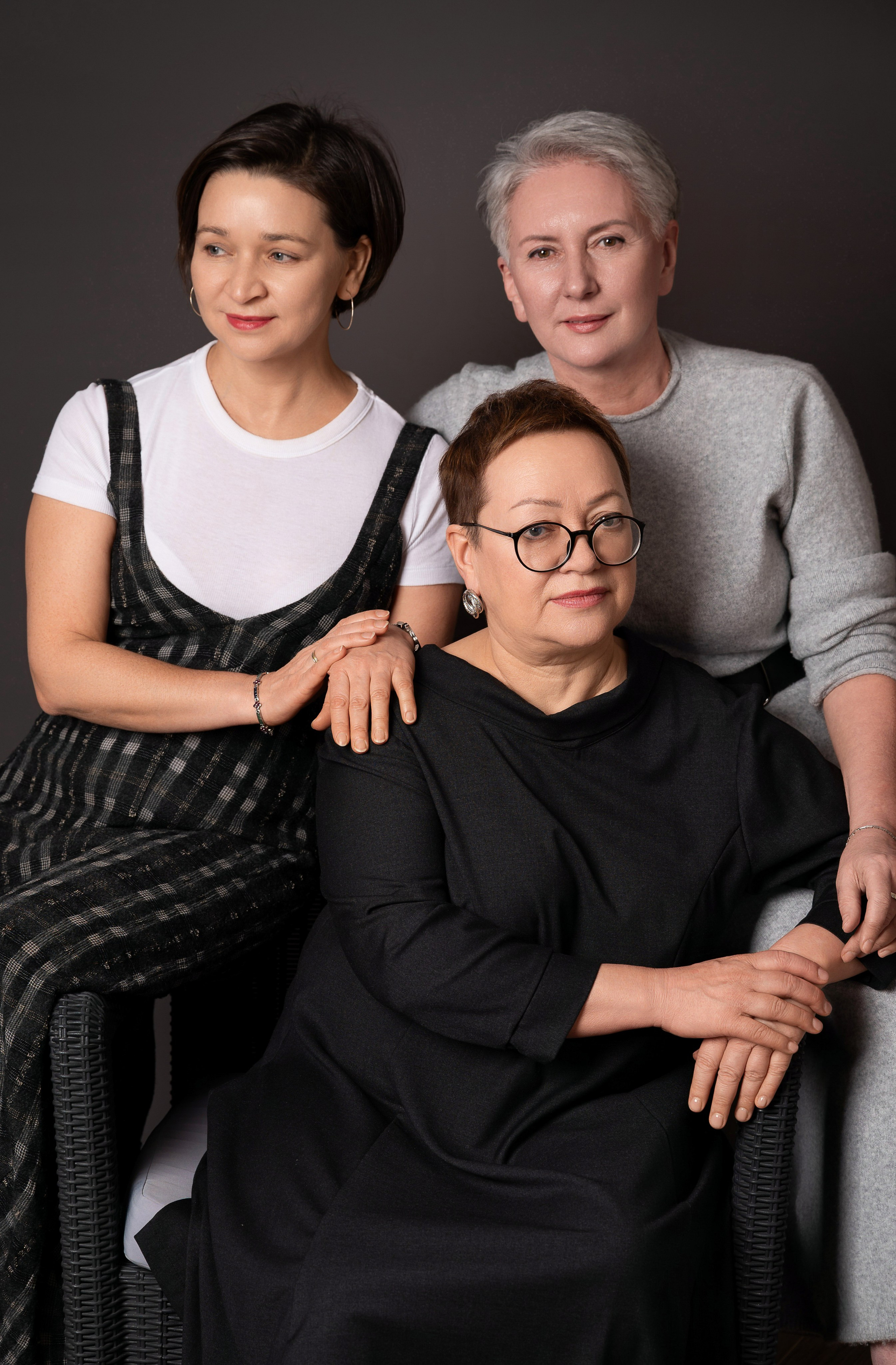 СЪЁМКА ДЛЯ КОНТЕНТА В СТУДИИ ДЛЯ ТРИНИТИ. Портретный фотограф в Москве Евгений Кемайкин