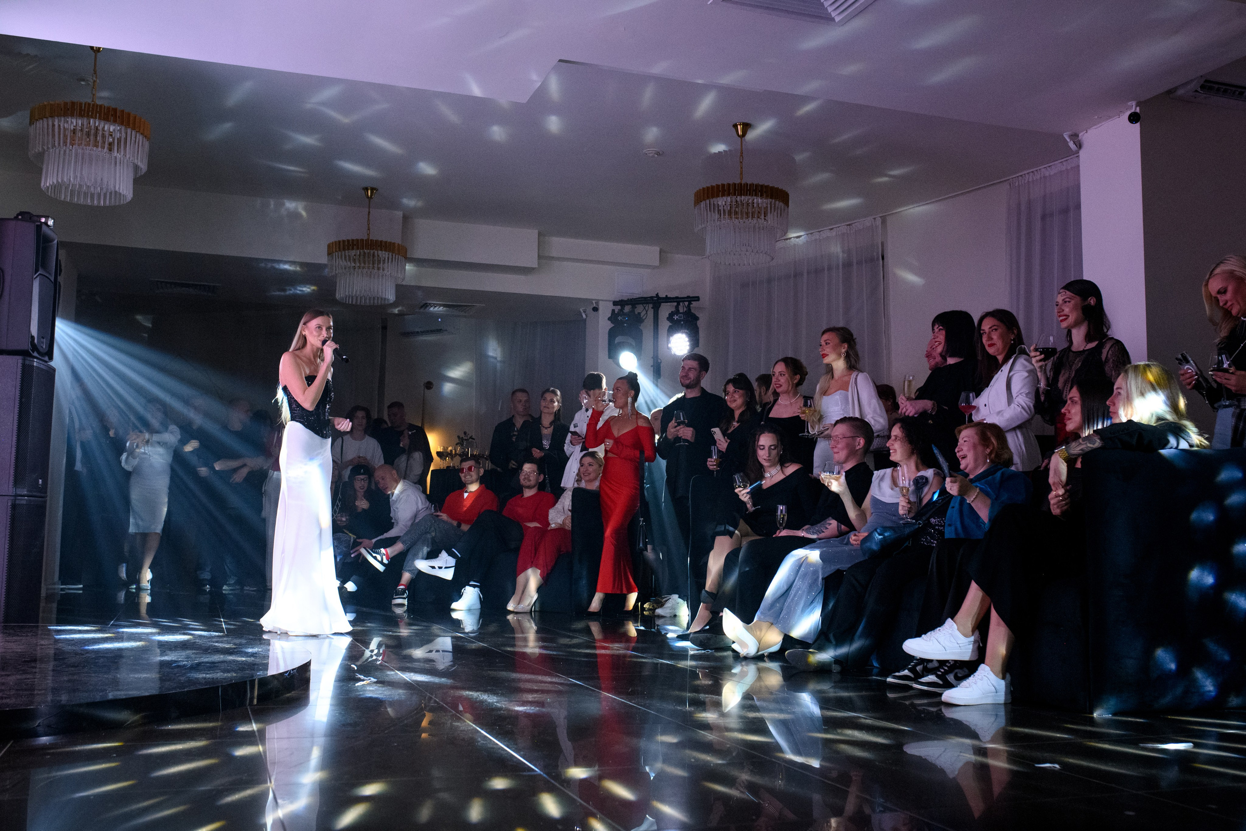 MORE AMORE EVENT HALL — BIRTHDAY`25. Свадебный фотограф Екатеринбург/Челябинск — Любовь Волохова