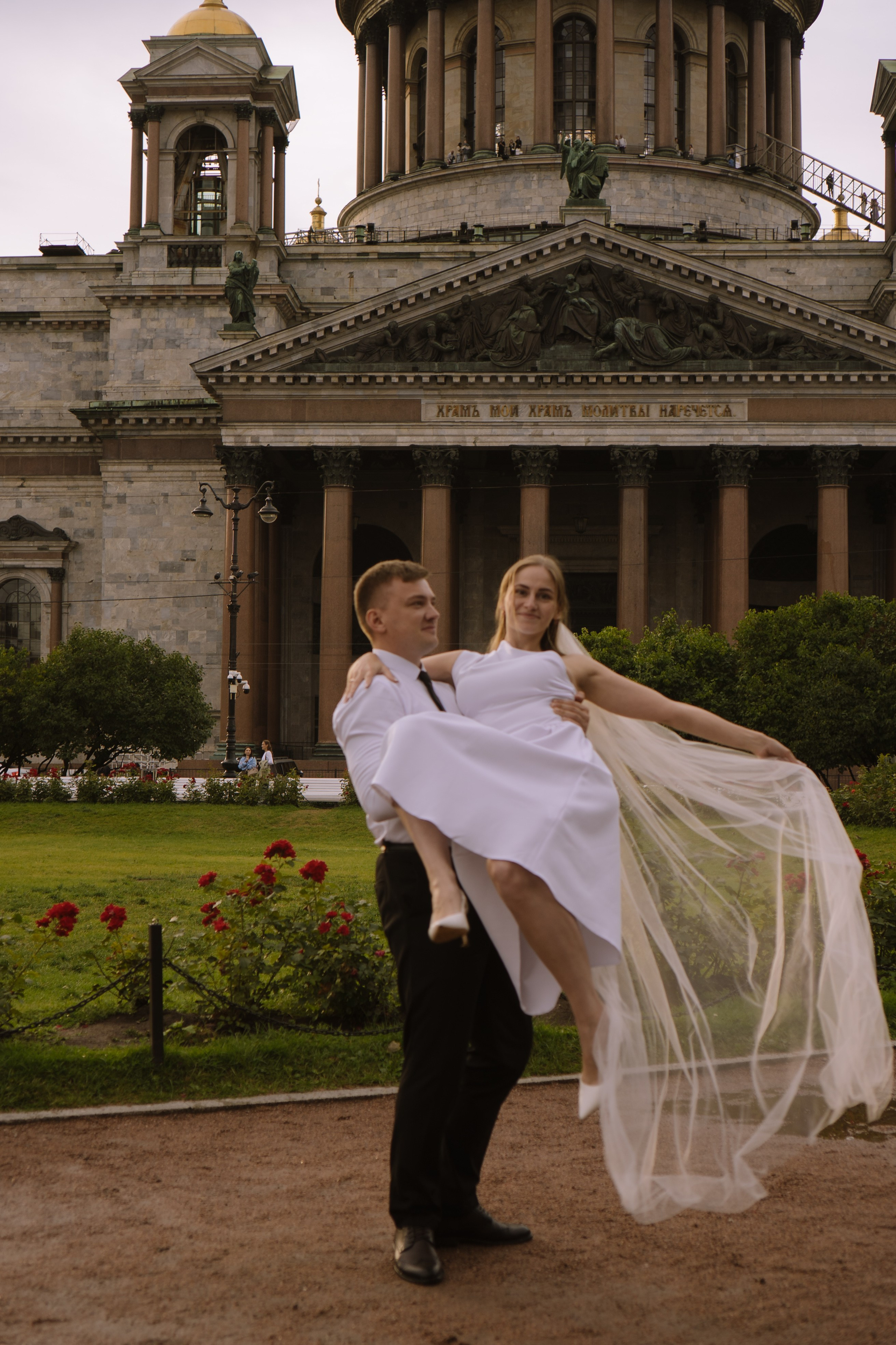 СВАДЕБНАЯ СЬЕМКА С ИСАКИЕВСКИМ СОБОРОМ, АСТОРИЯ И ЗАКОНОДАТЕЛЬНОЕ СОБРАНИЕ. Профессиональный фотограф, Санкт-Петербург — Виктория Богомолова