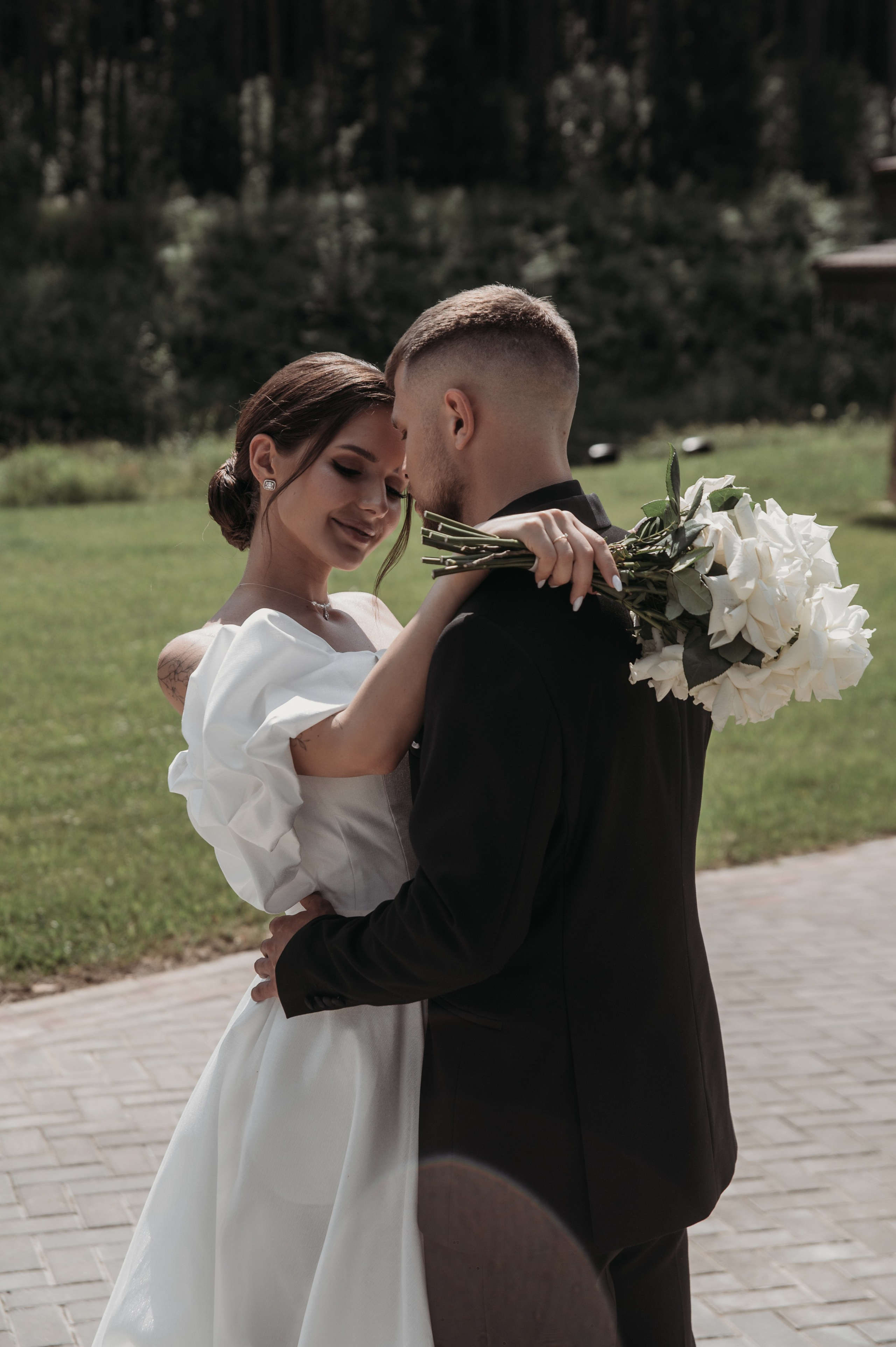 Свадебная фотосессия с утром невесты и красивым свадебным банкетом. Свадебный фотограф в Твери, Москве и Санкт-Петербурге Денисова Екатерина