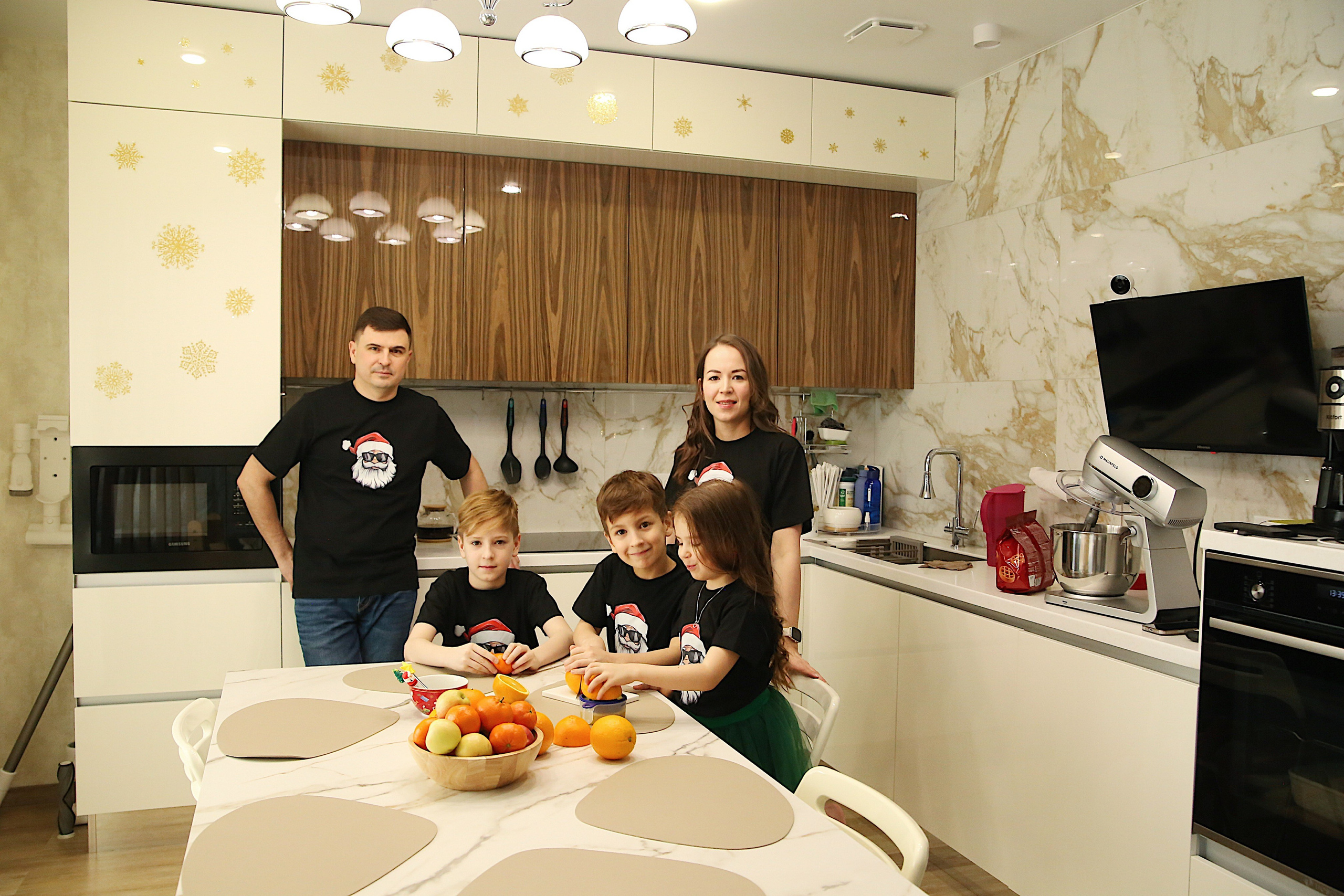 Хисамовы. Домашняя съемка. Фотограф Пирумян Анна. г. Сургут, г. Воронеж