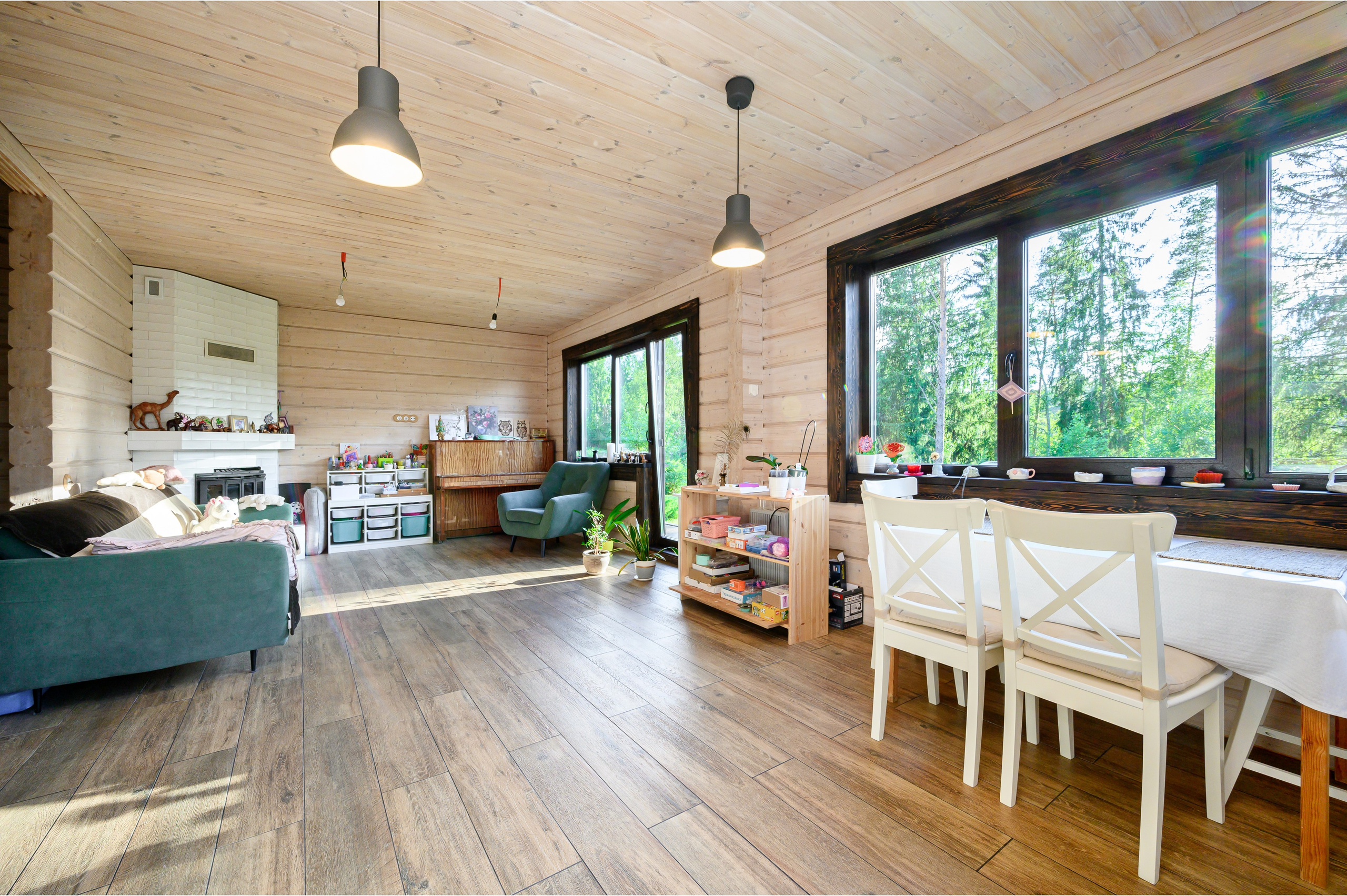 Дом на продажу в Ленинградской области. Интерьерный фотограф. Фото- видеосъемка недвижимости Санкт-Петербург