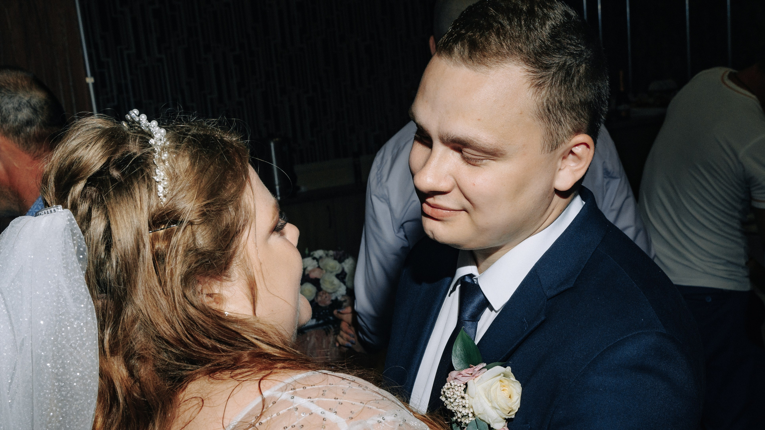 Николай и Диана, свадебный банкет. Свадебный и семейный фотограф в г. Волхов Алексей Кочерыжкин