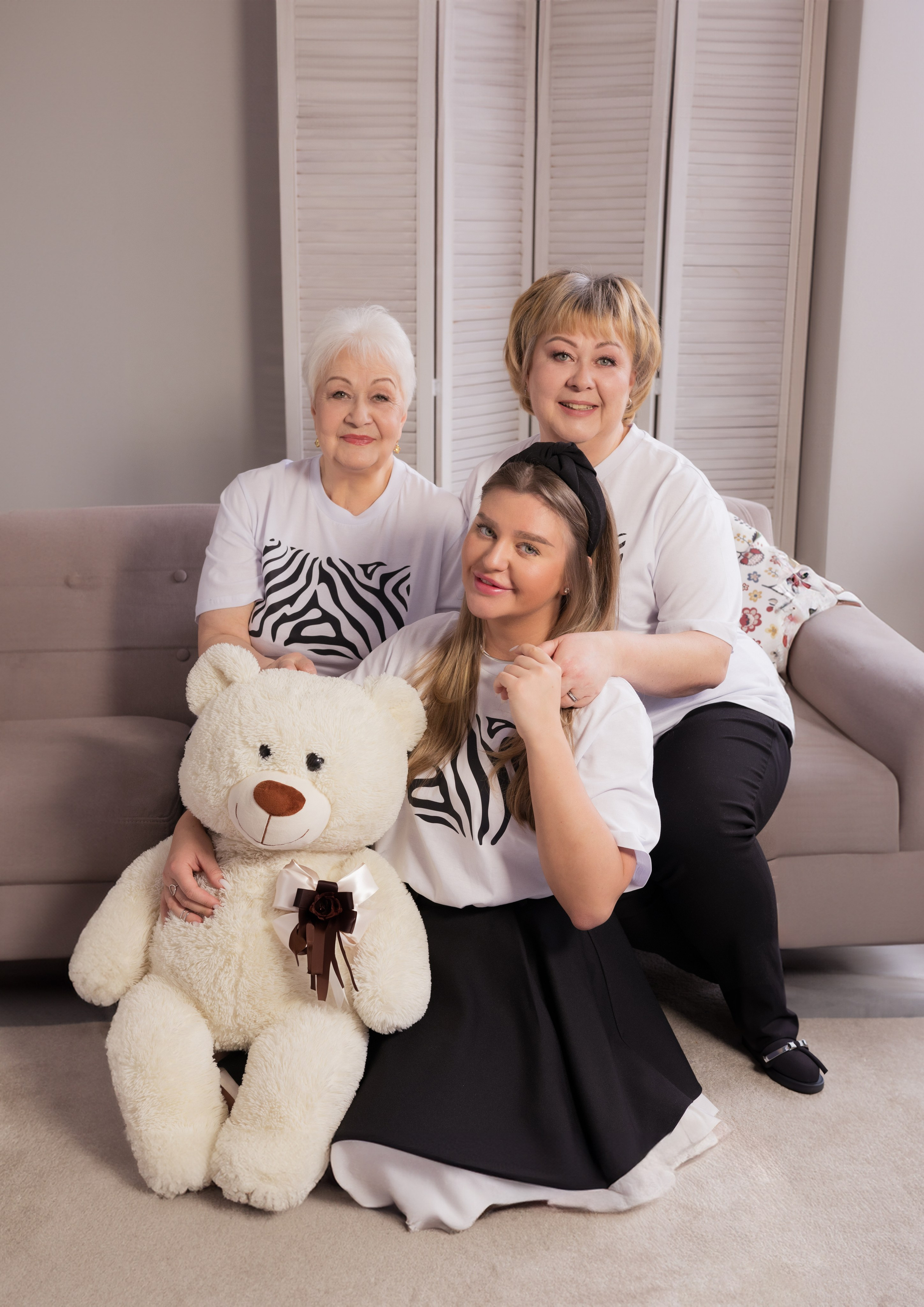 Поколения. Фотограф Julia Milton | Портреты, съемки для маркетплейсов, лавстори, съёмка беременности в Санкт-Петербурге. Обучение фотографии в Спб очно