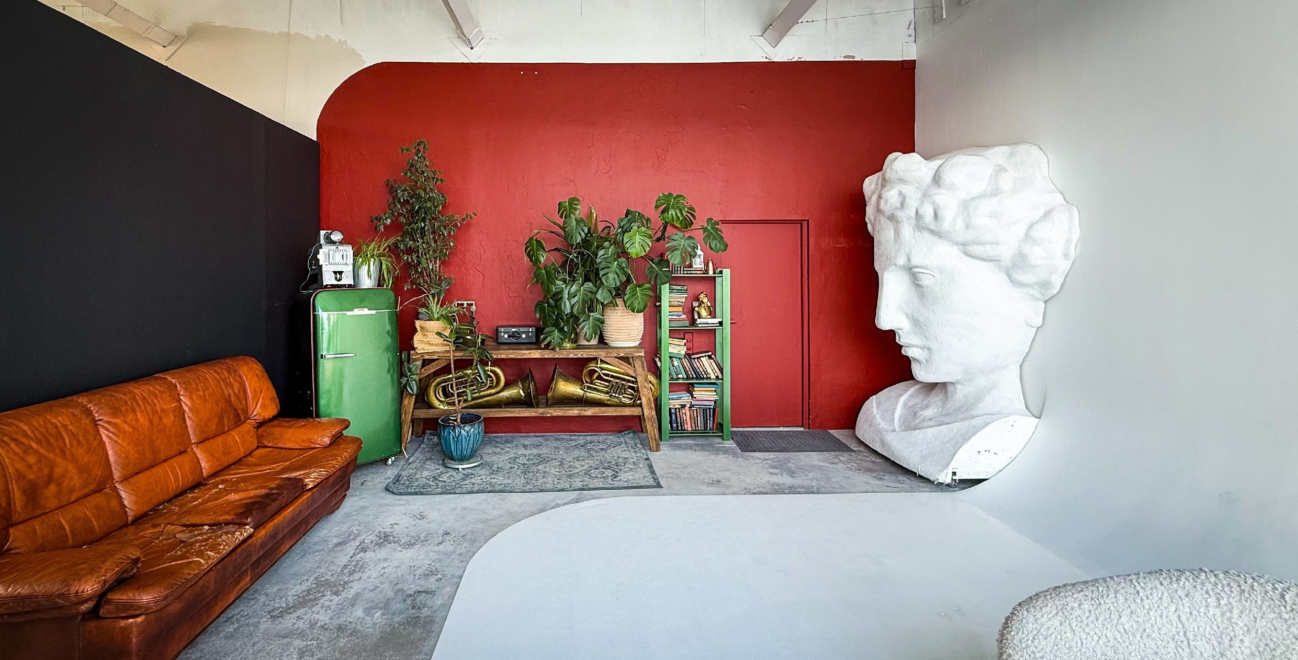 Фотостудия Питер. Зал Невский. Фотограф Пирумян Анна. г. Сургут, г. Воронеж