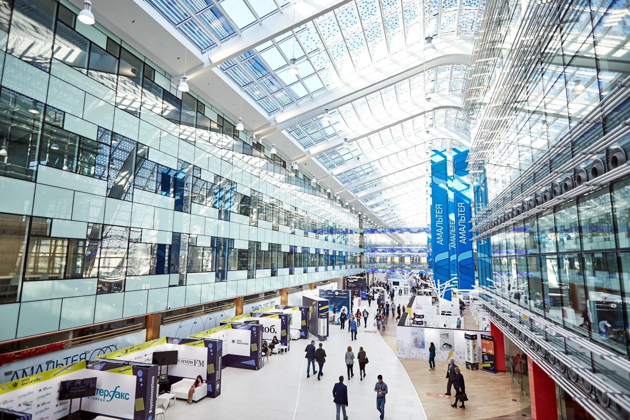 Porsche x Skolkovo promo. Спортивный и бизнес фотограф Арсений Голышкин